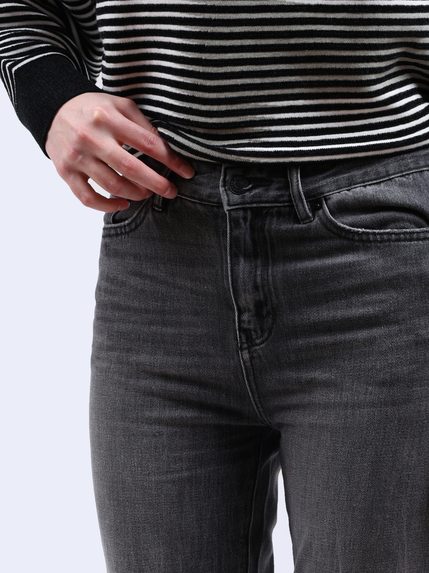 Джинсы Armani Exchange 6DYJ16 Y18OZ 0903 серые женские — купить в интернет-магазине Verdistore