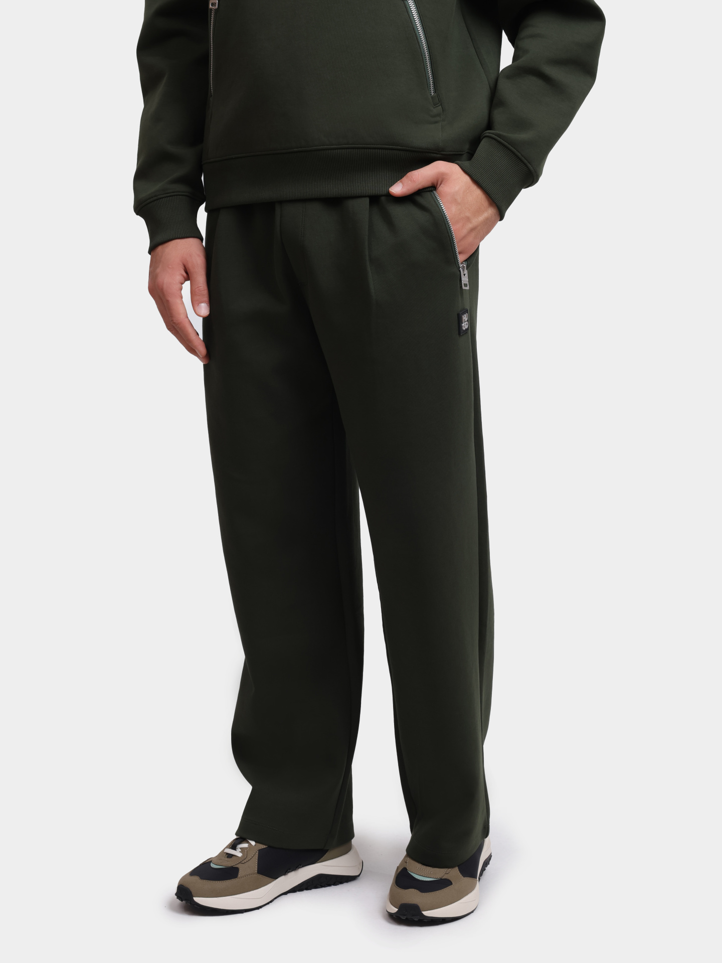 Брюки спортивные Hugo 50542589 309 зеленые мужские — купить в интернет-магазине Verdistore