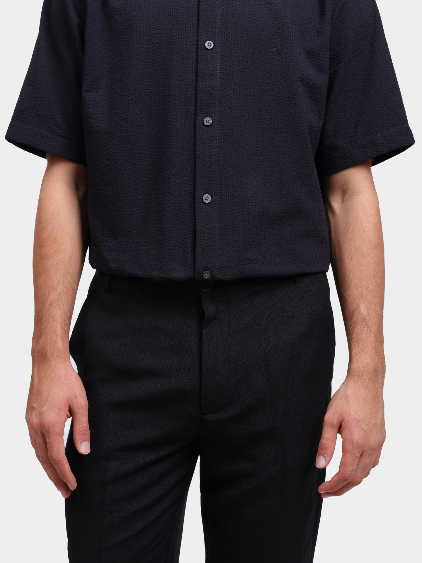 Брюки Armani Exchange 8NZP15 ZNFNZ 1200 темно-синие мужские — купить в интернет-магазине Verdistore