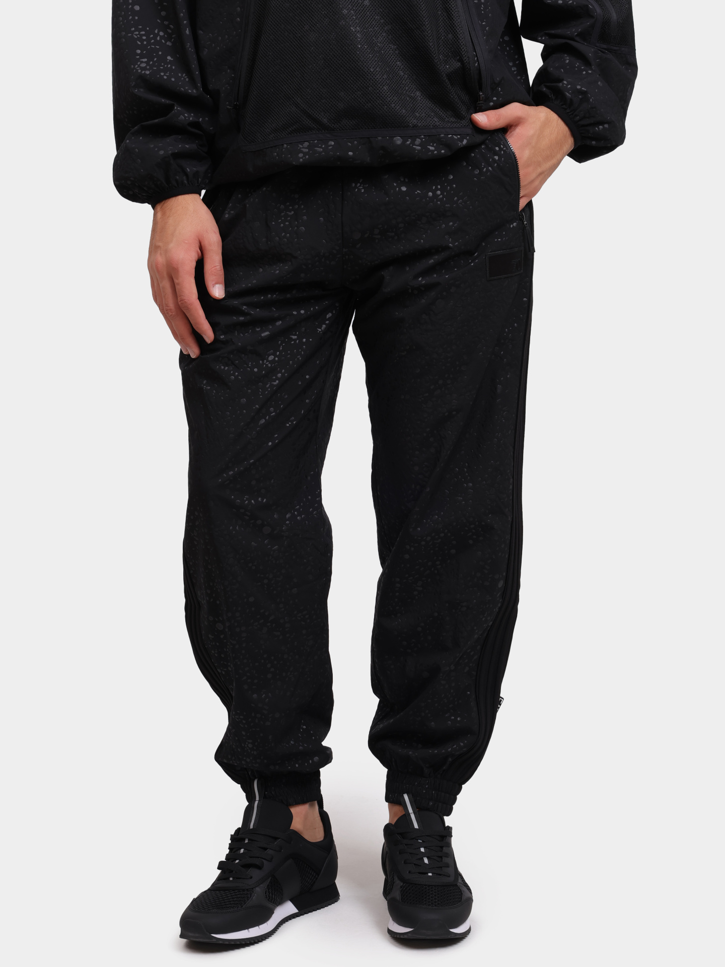 Джоггеры EA7 6DUP29 TNGLZ 1200 черные мужские — купить в интернет-магазине Verdistore