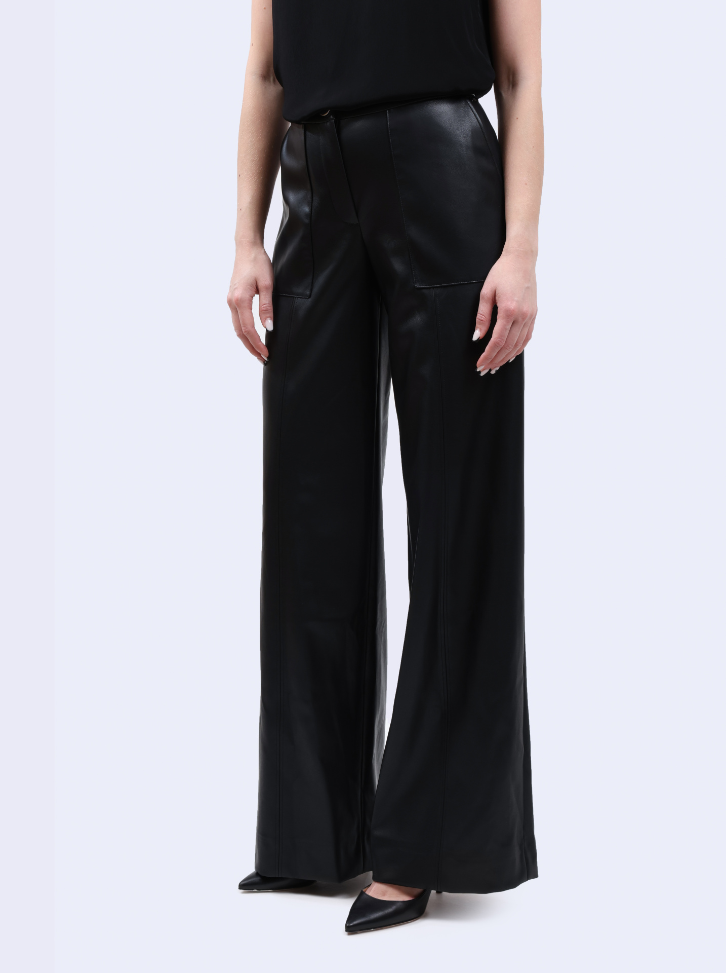 Брюки Armani Exchange 6DYP23 YNNNZ 1200 черные женские из эко-кожи — купить в интернет-магазине Verdistore