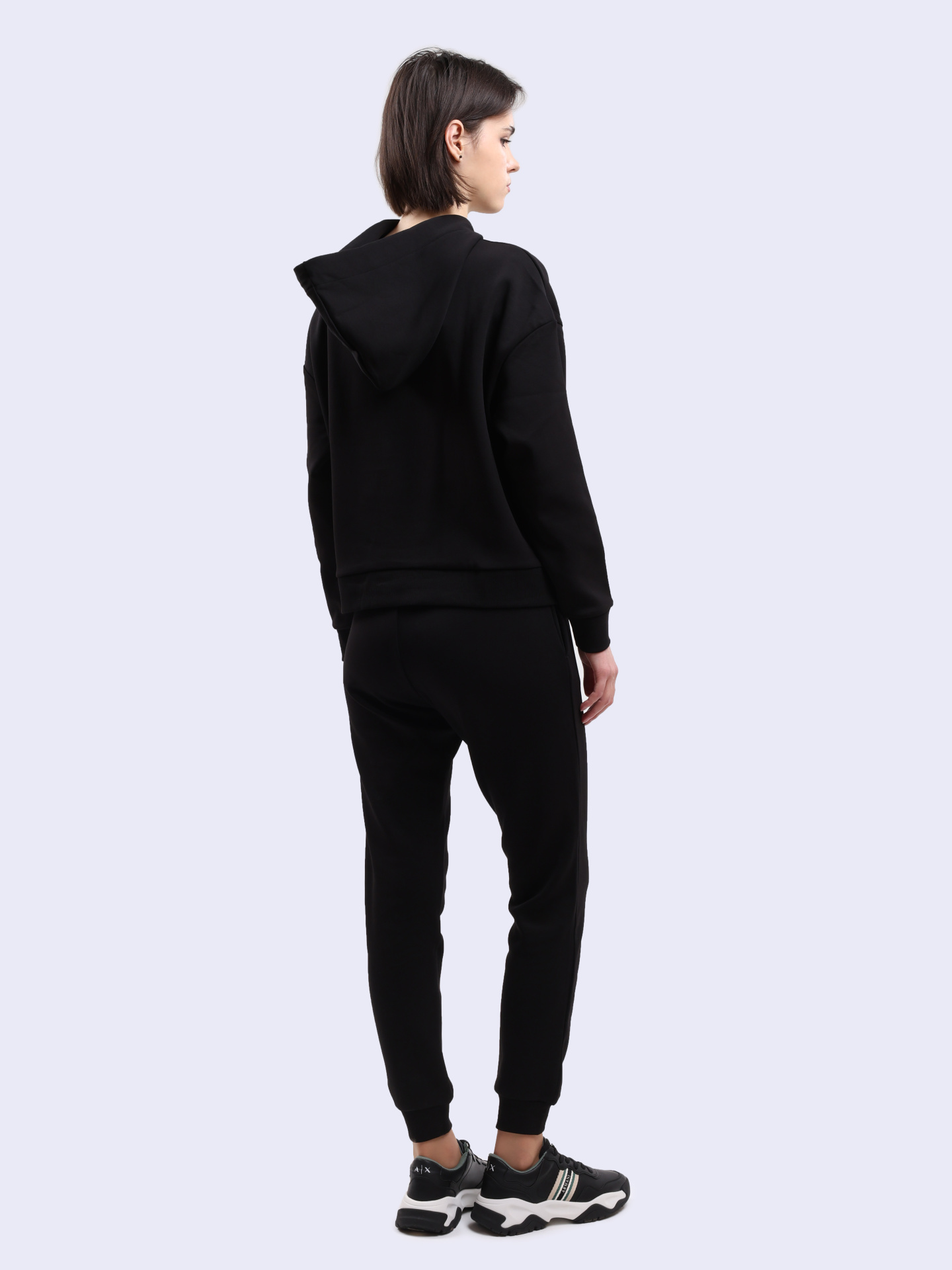 картинка Брюки спортивные Armani Exchange 6DYP82 YJFYZ 1200 черные женские от магазина Verdistore