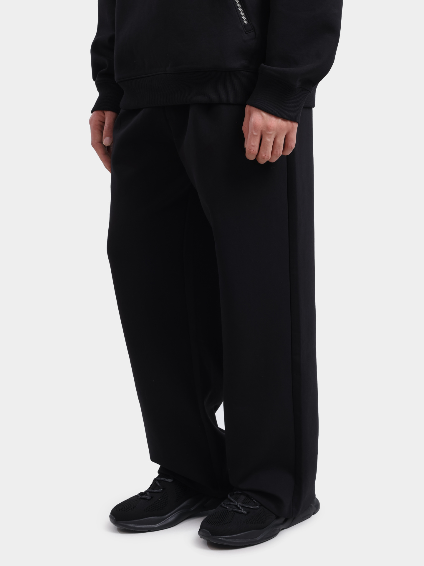 Брюки спортивные Hugo Dargenpan 10267272 черные мужские — купить в интернет-магазине Verdistore