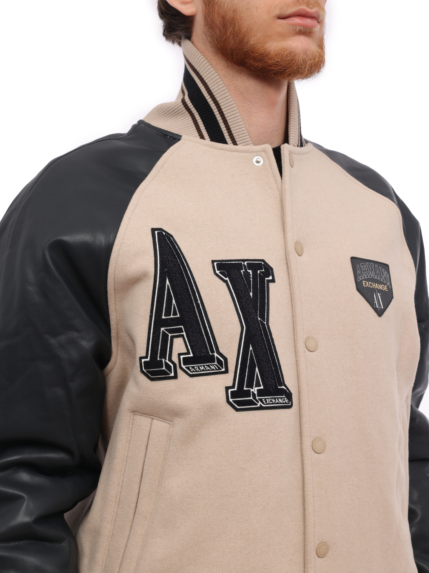 Бомбер Armani Exchange 6RZB21 ZNIKZ 49AJ молочный мужской из шерсти — купить в интернет-магазине Verdistore