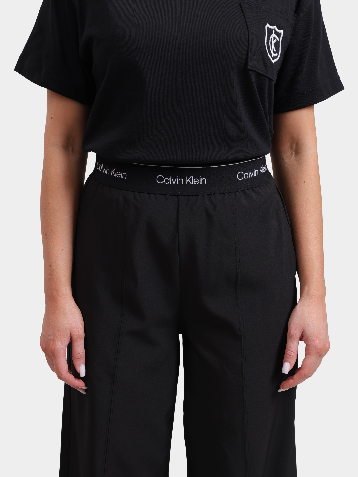 Брюки Calvin Klein 00GWF4P606 UB1 черные женские прямого кроя — купить в интернет-магазине Verdistore