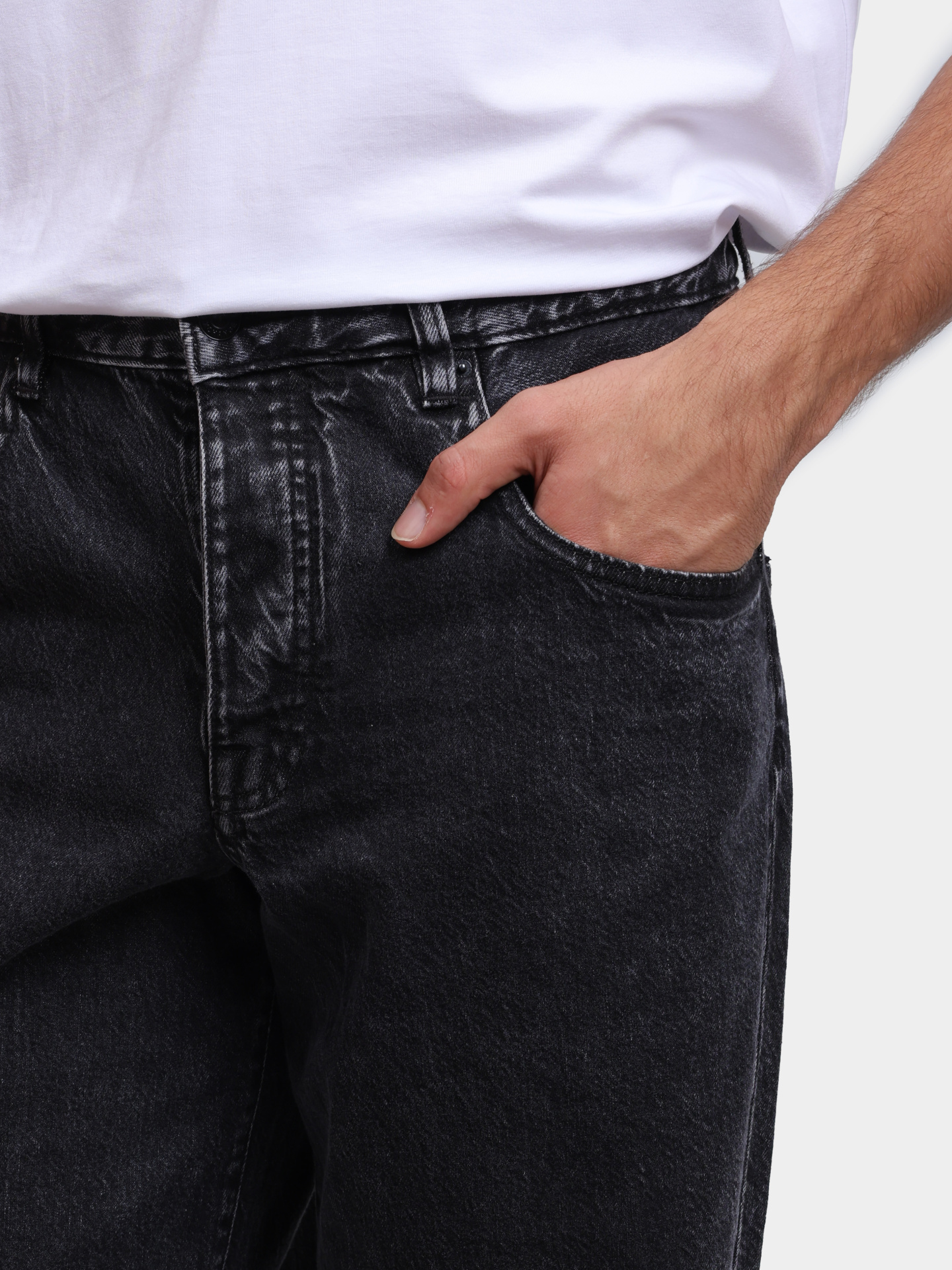 Джинсы Armani Exchange XM000076 AF13366 M8001 серые мужские — купить в интернет-магазине Verdistore