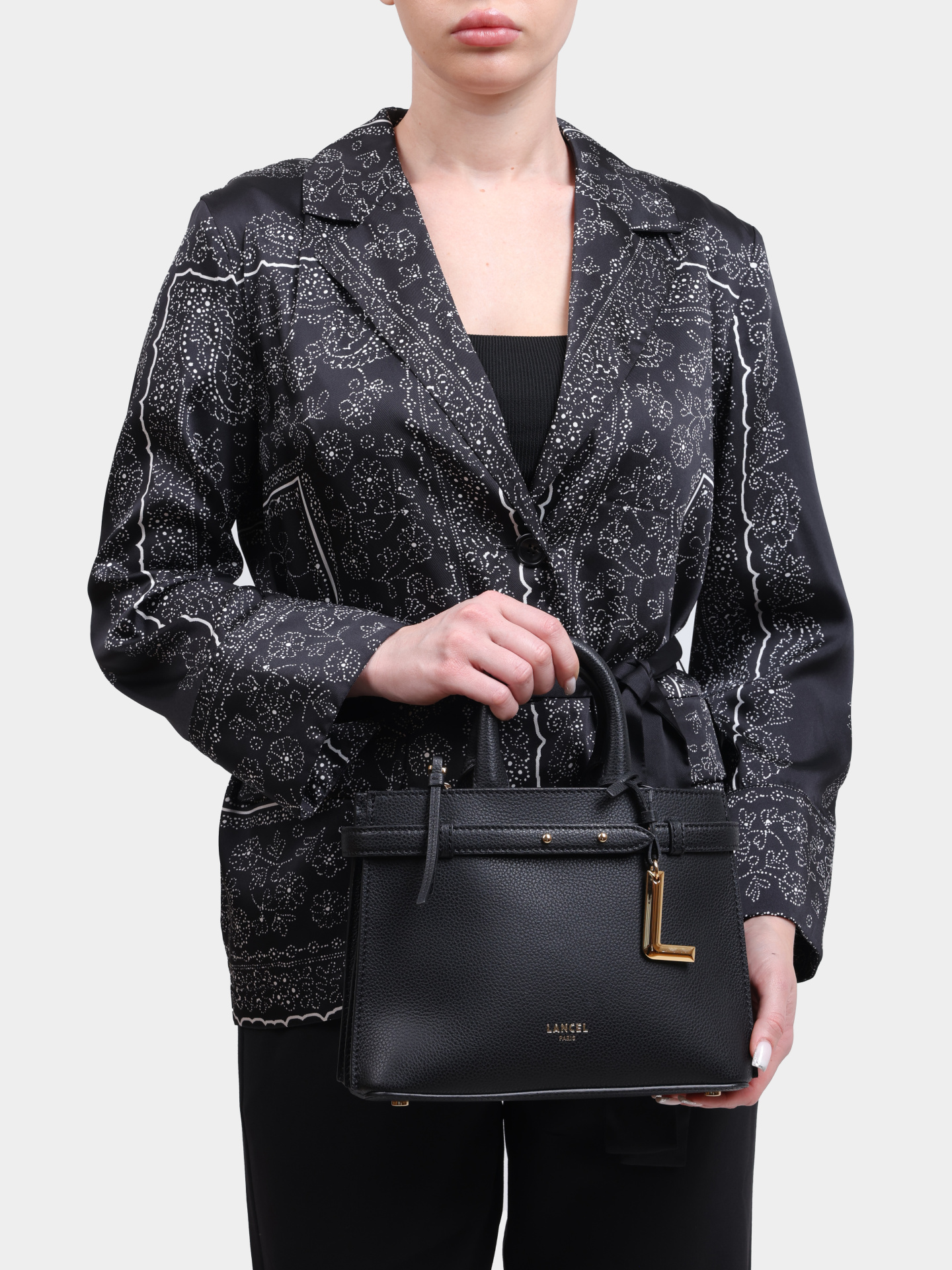 Сумка Lancel A13527 10 черная женская из кожи — купить в интернет-магазине Verdistore