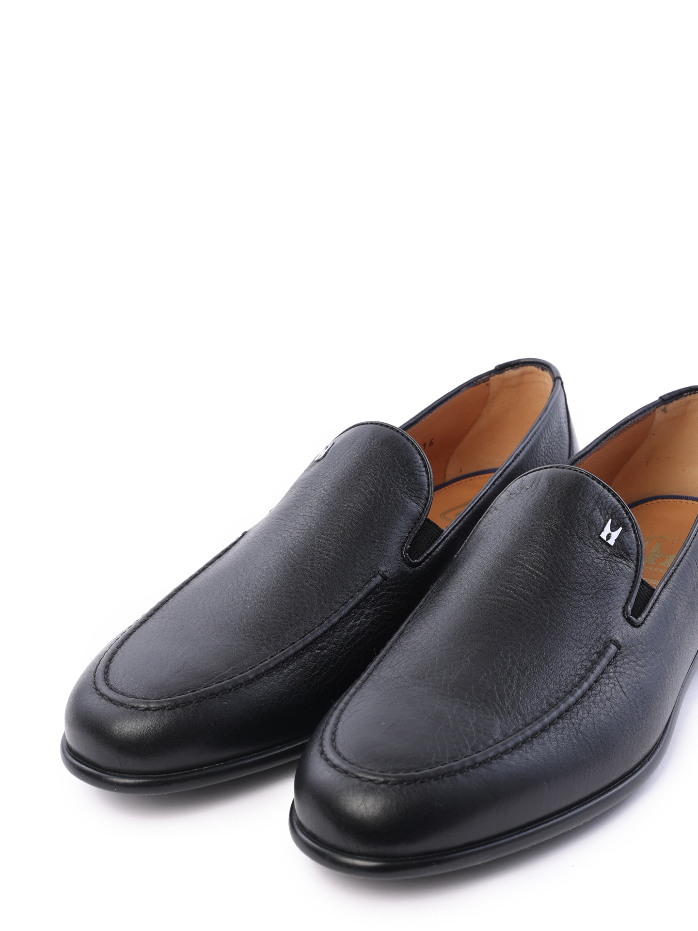 Мокасины на каблуке из черной фактурной кожи  — купить в интернет-магазине Verdistore