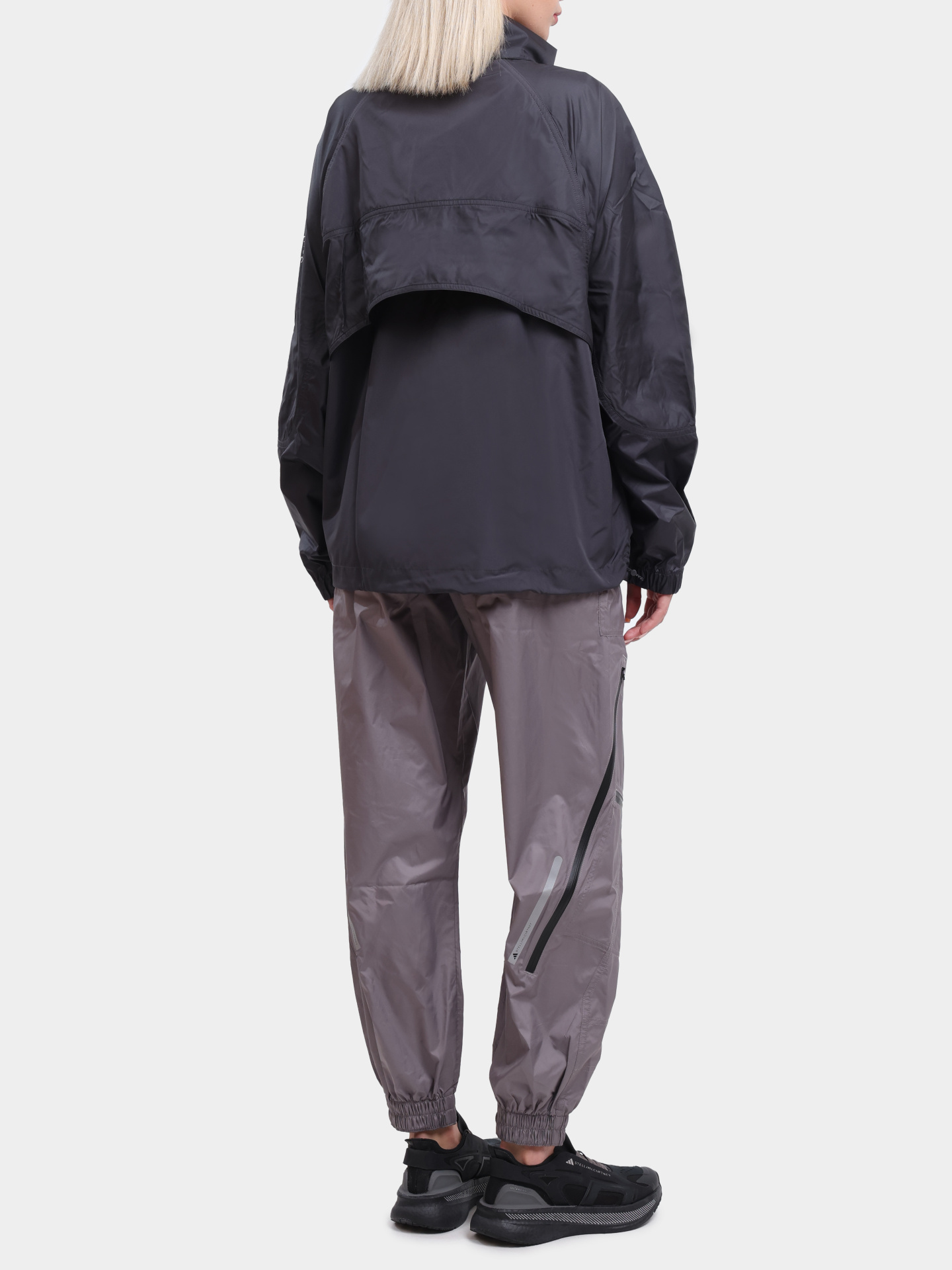 Куртка Adidas by Stella McCartney JG1066 BLACKUTILITYBLACK черная женская — купить в интернет-магазине Verdistore