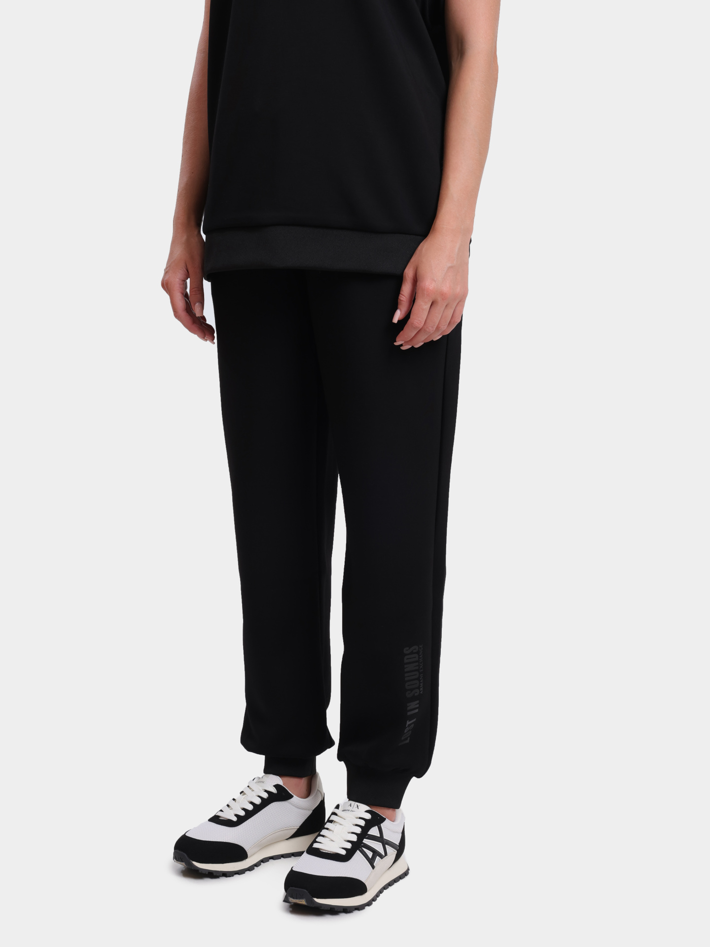 Джоггеры Armani Exchange XW000373 AF12819 UC001 черные женские — купить в интернет-магазине Verdistore