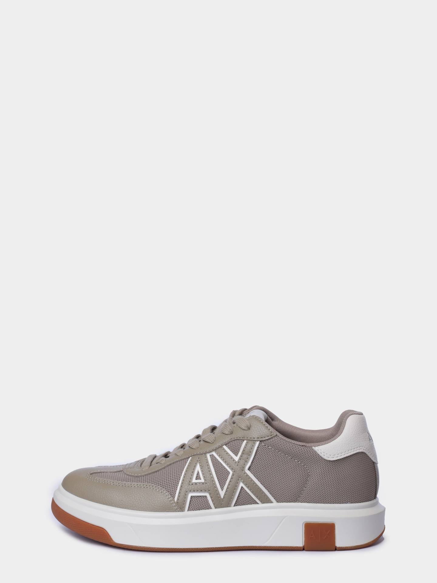 Кеды Armani Exchange XM002687 AF22775 MZ753 бежевые мужские — купить в интернет-магазине Verdistore