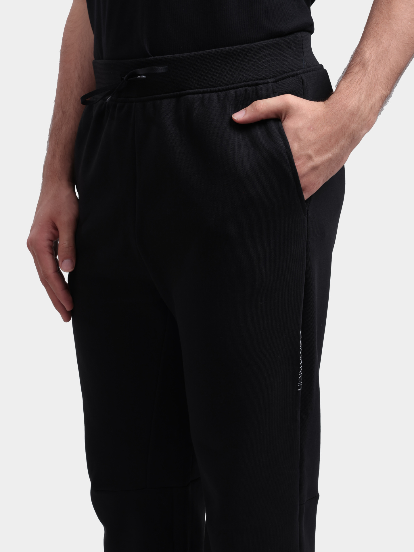 Брюки спортивные Calvin Klein LVGMS6P600 UB1 черные мужские — купить в интернет-магазине Verdistore