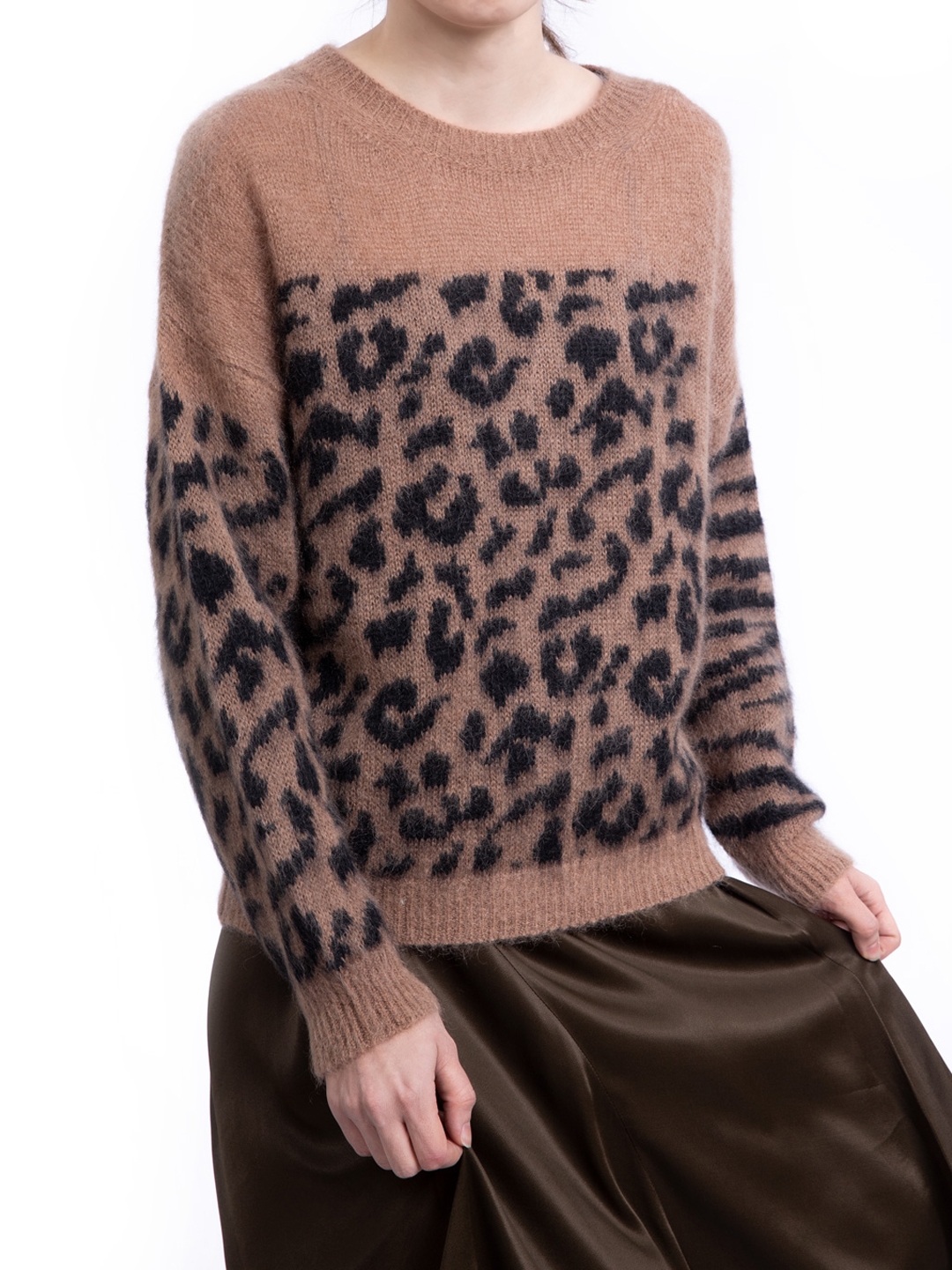 Свитер с леопардовым принтом — купить в интернет-магазине Verdistore