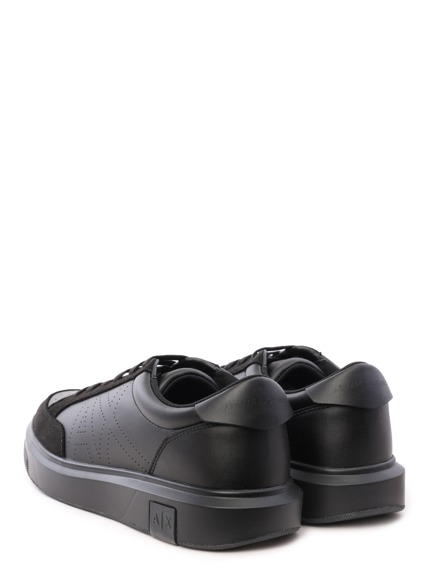 Кеды Armani Exchange XUX177 XV762 K001 черные мужские с замшевыми вставками  — купить в интернет-магазине Verdistore