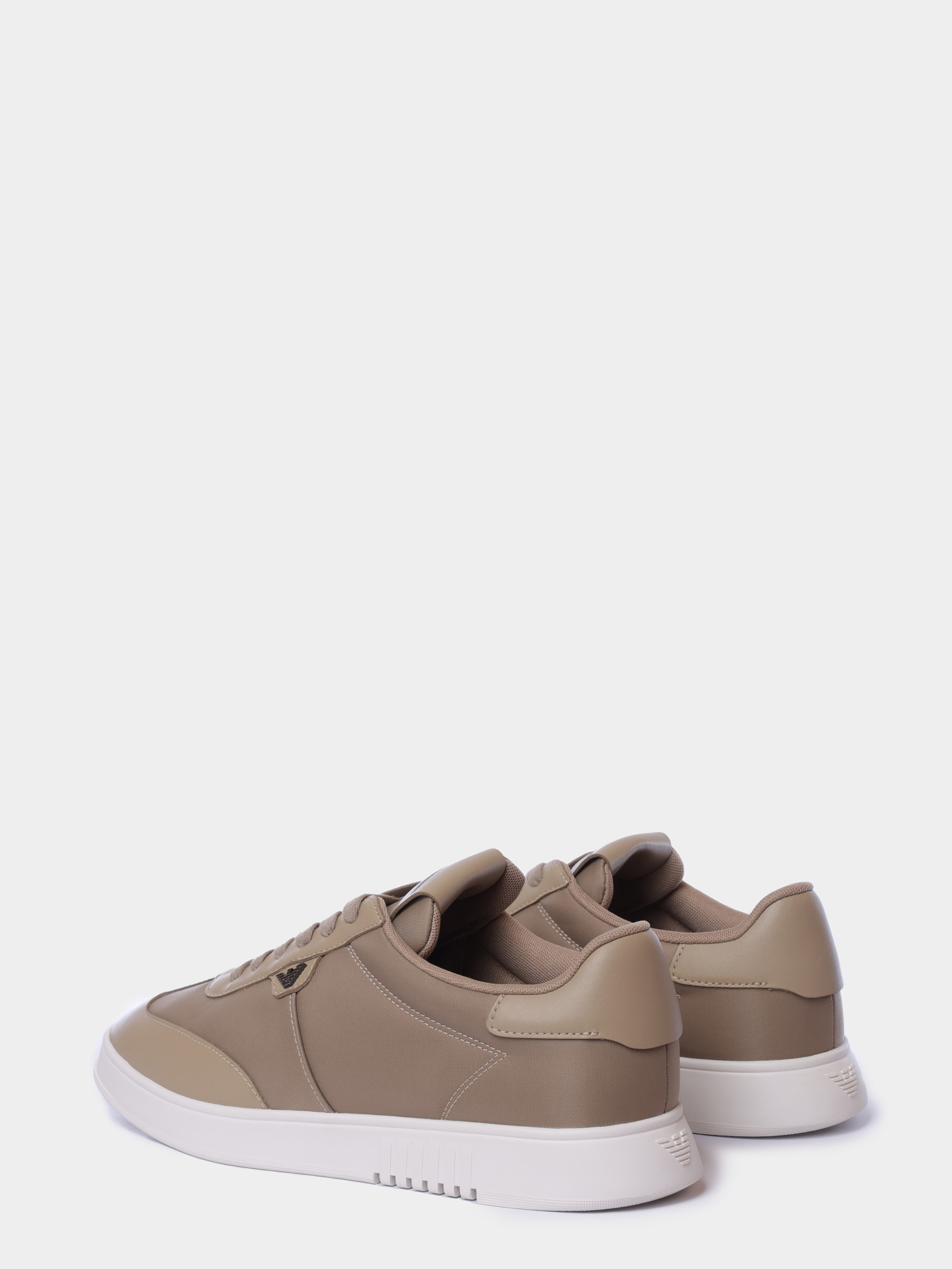 Кроссовки Emporio Armani EM003062 AF18210 U1072 комбинированные мужские — купить в интернет-магазине Verdistore
