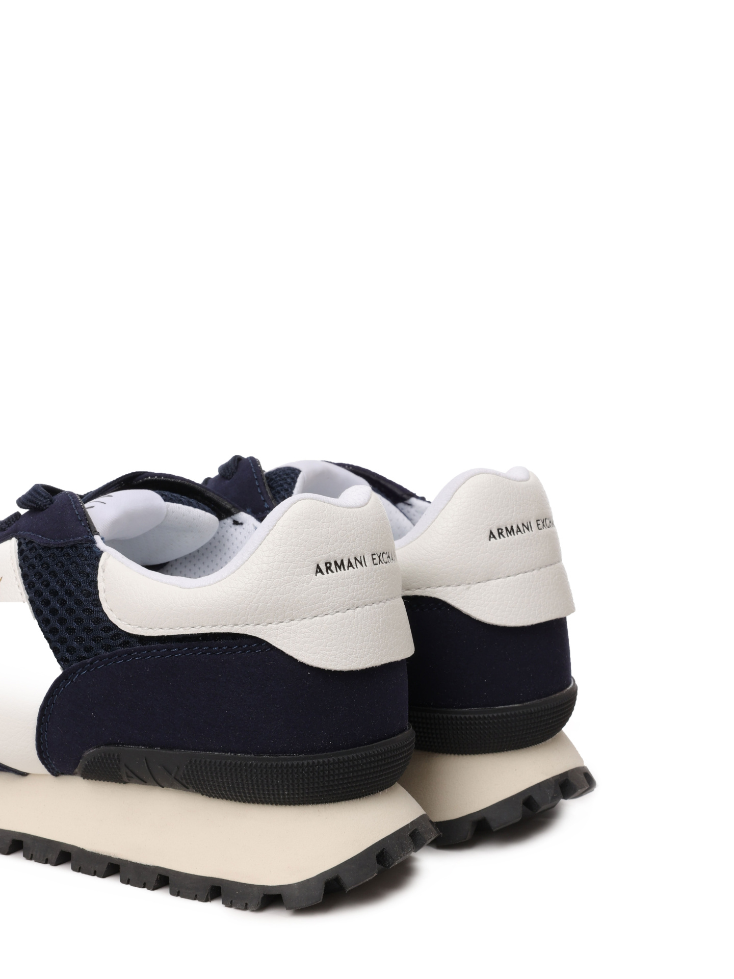 Кроссовки Armani Exchange XUX181 XV807 K568 темно-синие комбинированные мужские — купить в интернет-магазине Verdistore