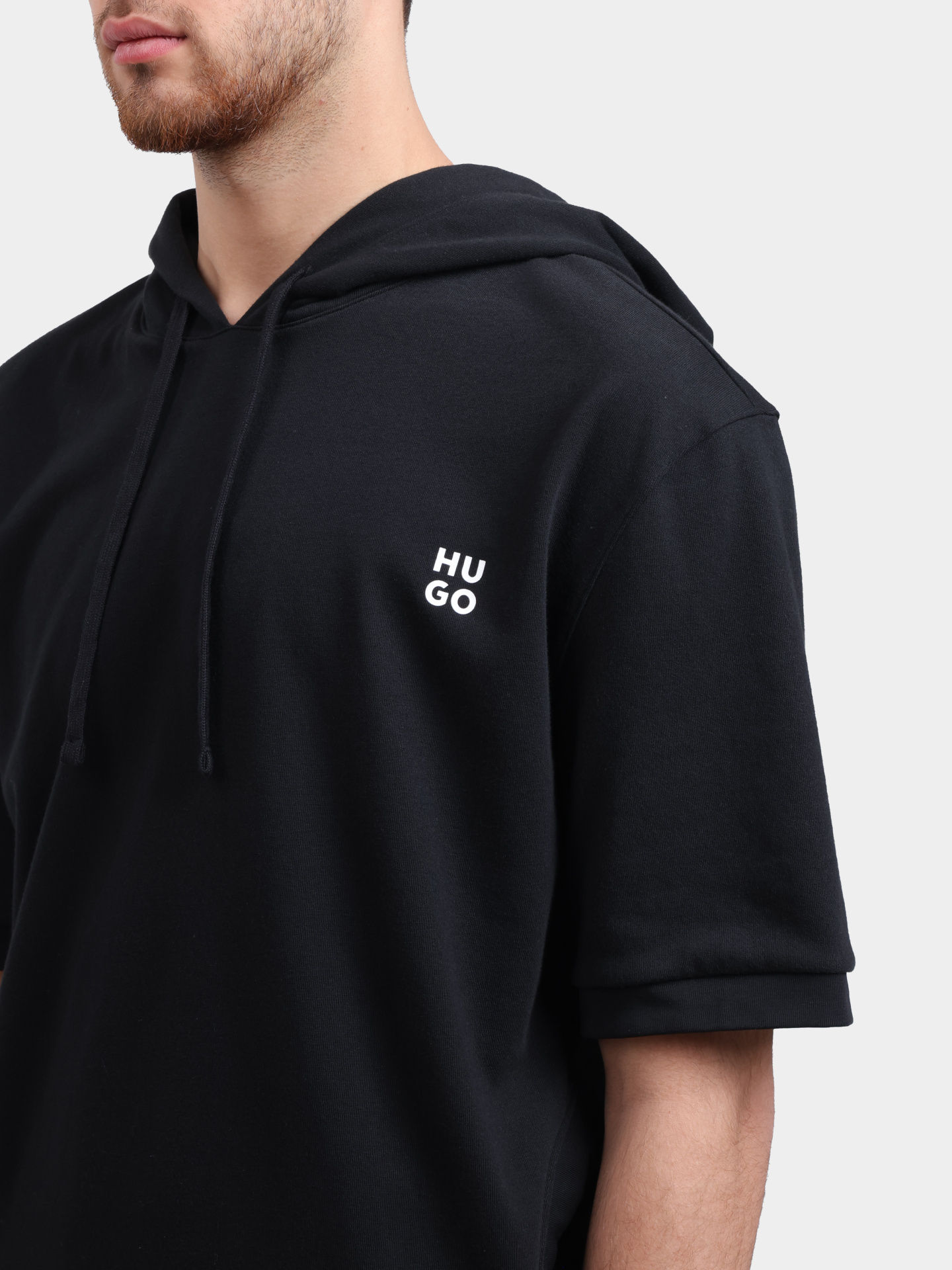 Худи HUGO RED DEVON_HOODED T-SHIRT 10262201 01 50540164 001 черная мужская с коротким рукавом  — купить в интернет-магазине Verdistore