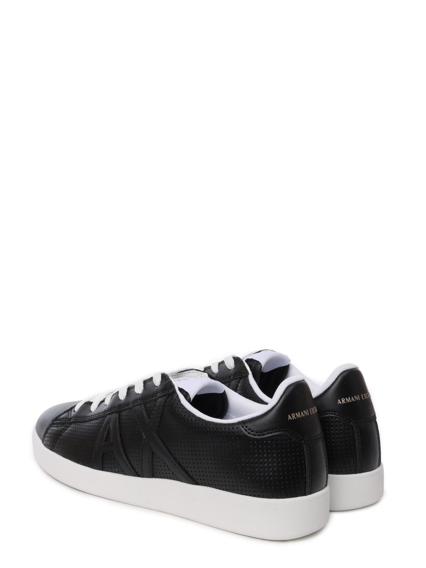 Кеды Armani Exchange XUX016 XCC60 A083 черные мужские с перфорацией — купить в интернет-магазине Verdistore