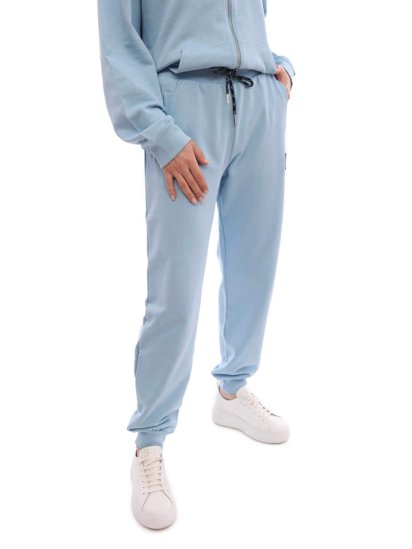 Брюки спортивные Armani Exchange 3LYP75 YJ6UZ 15BL голубые женские с манжетами — купить в интернет-магазине Verdistore