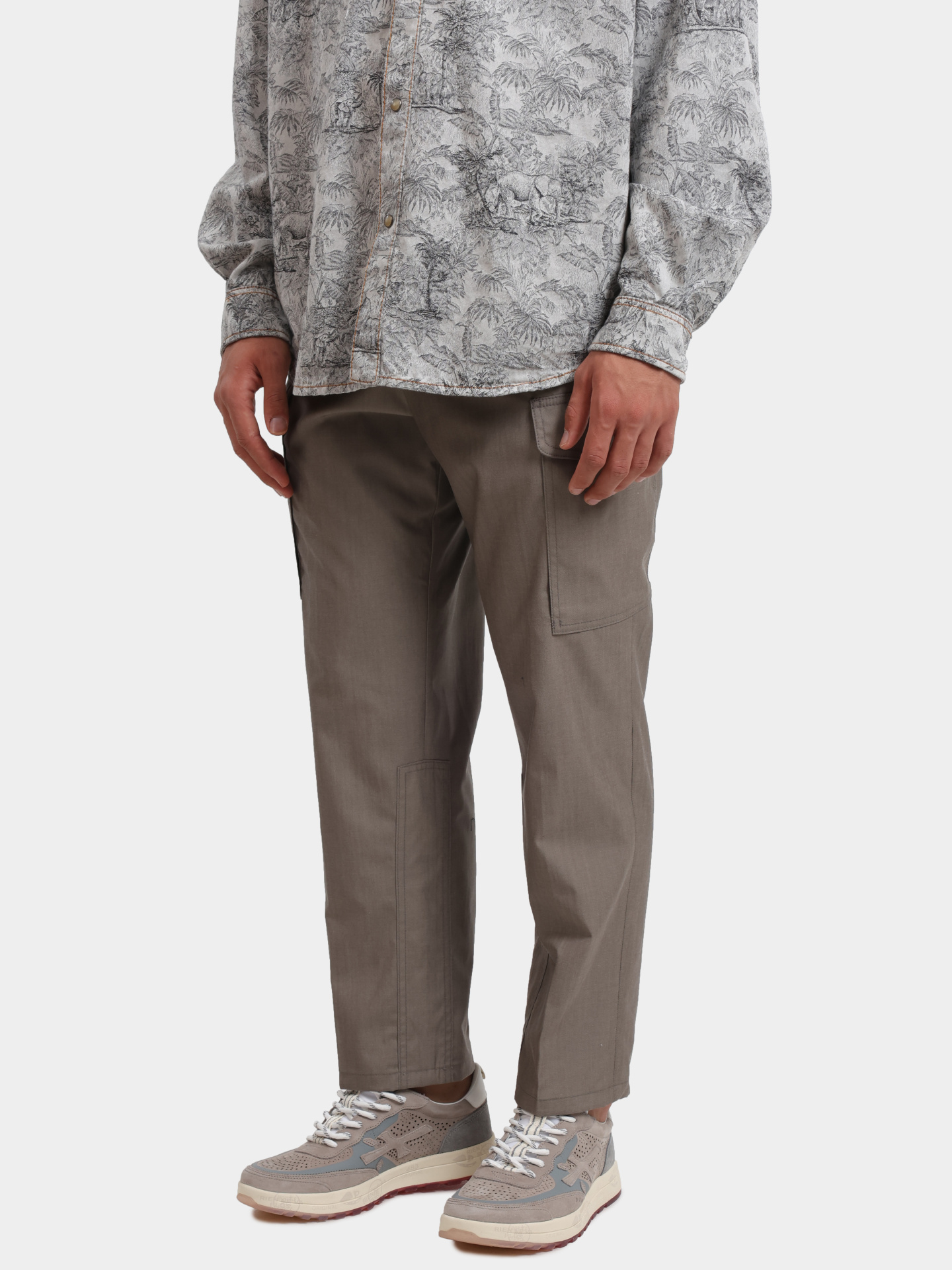 Брюки Etro MRED0016 99TUBM3 N7568 серые мужские — купить в интернет-магазине Verdistore