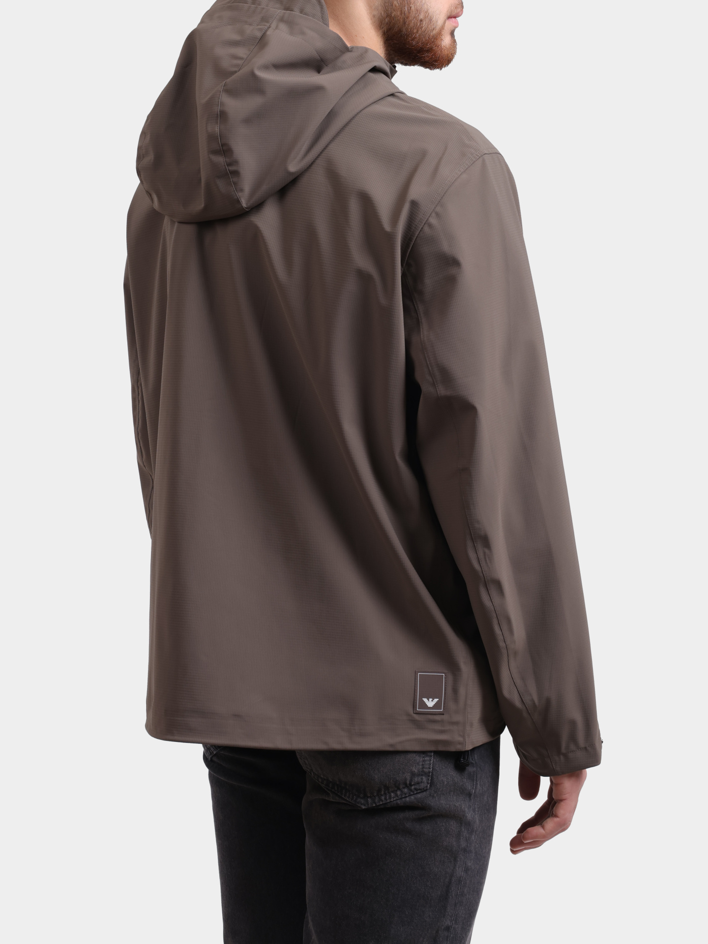 Куртка Emporio Armani EM000818 AF13090 U6200 коричневая мужская из водоотталкивающего материала — купить в интернет-магазине Verdistore