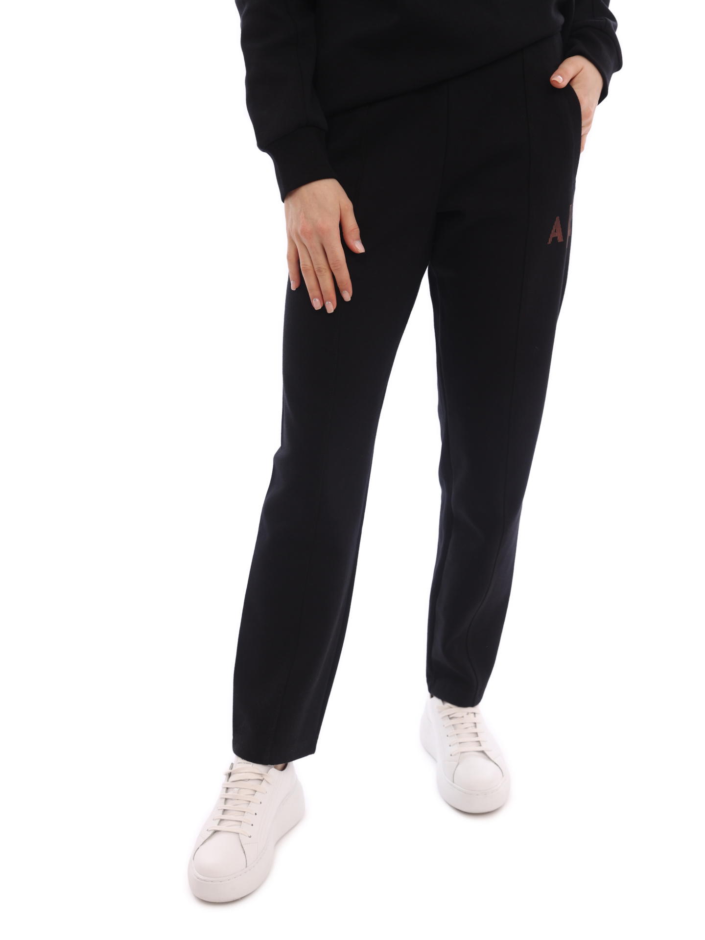 Брюки спортивные Armani Exchange 3LYP79 YJ9UZ 1200 черные женские со стрелками — купить в интернет-магазине Verdistore