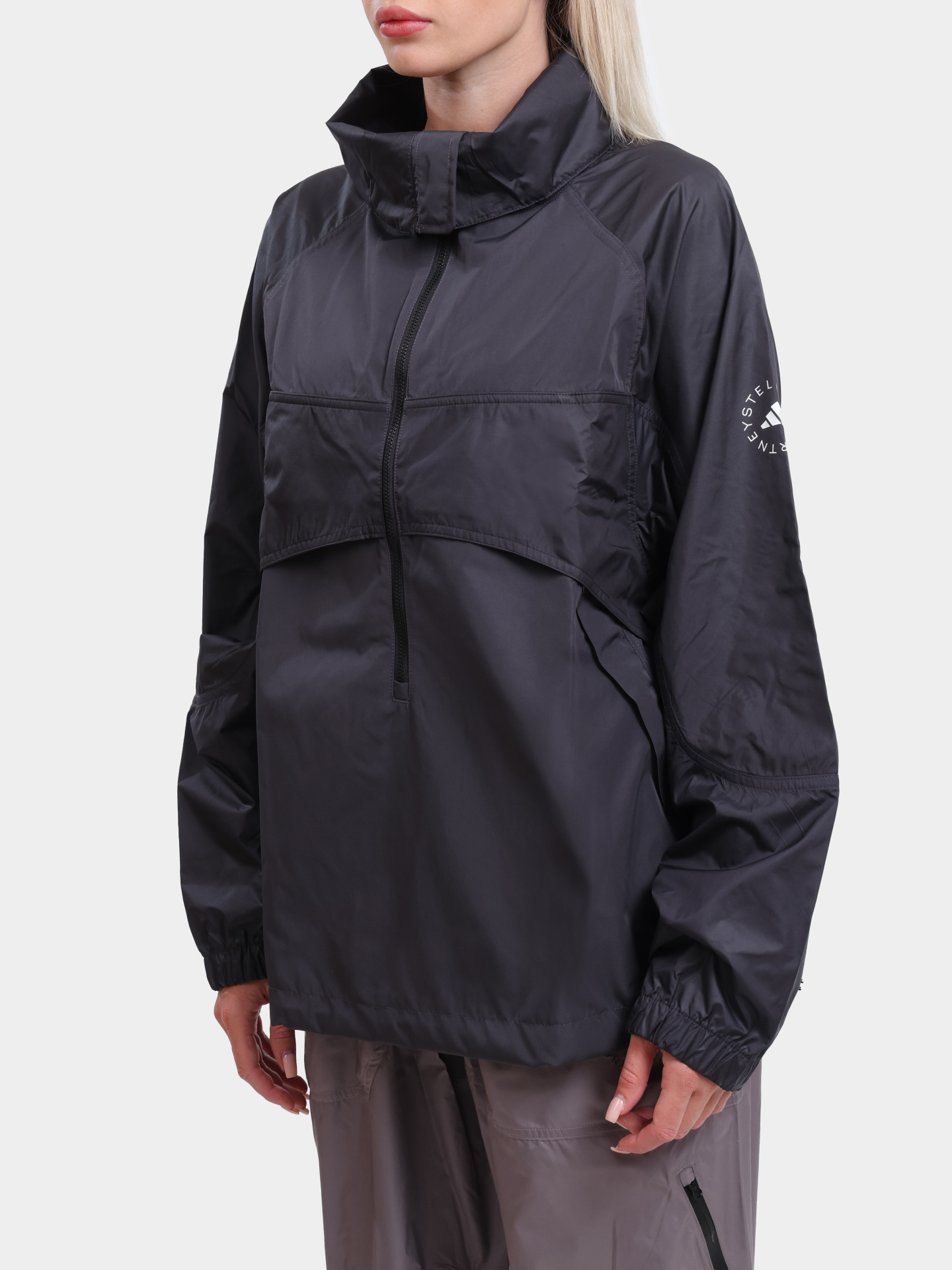 Куртка Adidas by Stella McCartney JG1066 BLACKUTILITYBLACK черная женская — купить в интернет-магазине Verdistore