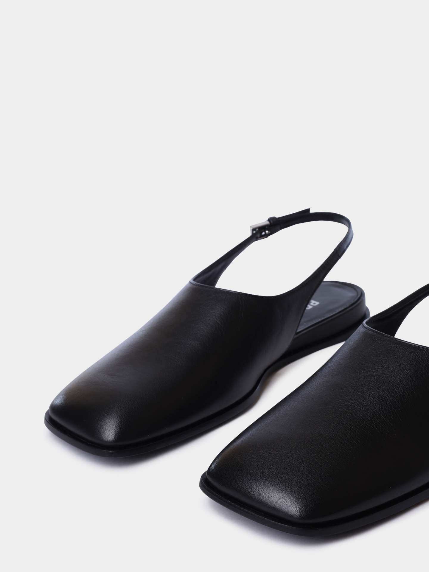 Cандалии Premiata M7341 кожаные женские — купить в интернет-магазине Verdistore