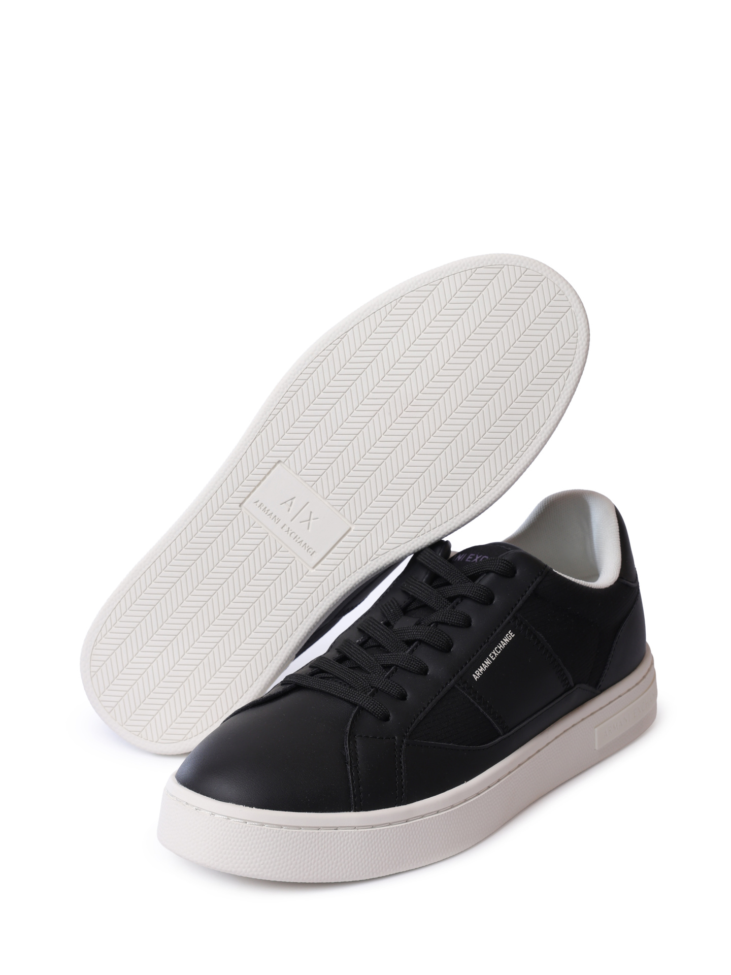 Кроссовки Armani Exchange XUX241 XV911 K001 чёрные мужские из искусственной кожи — купить в интернет-магазине Verdistore