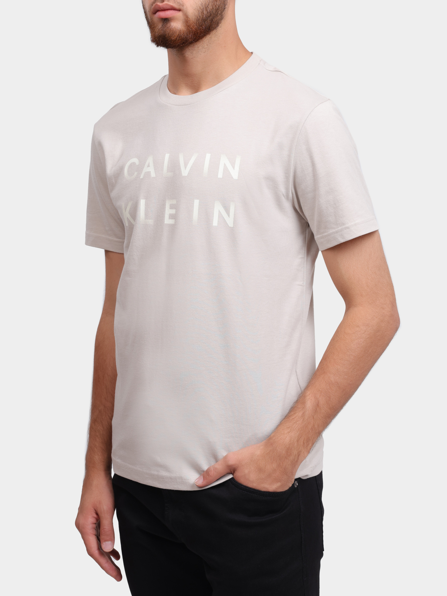 Футболка Calvin Klein K10K114156 PE0 бежевая мужская с логотипом — купить в интернет-магазине Verdistore