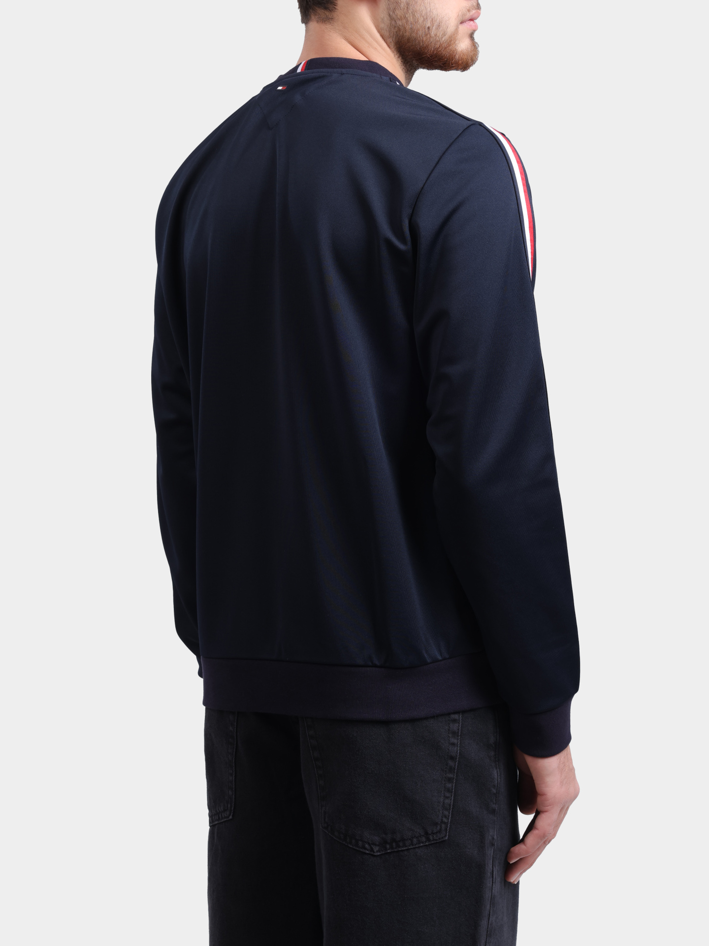 Свитшот Tommy Hilfiger MW0MW32633 DW5 темно-синий мужской — купить в интернет-магазине Verdistore
