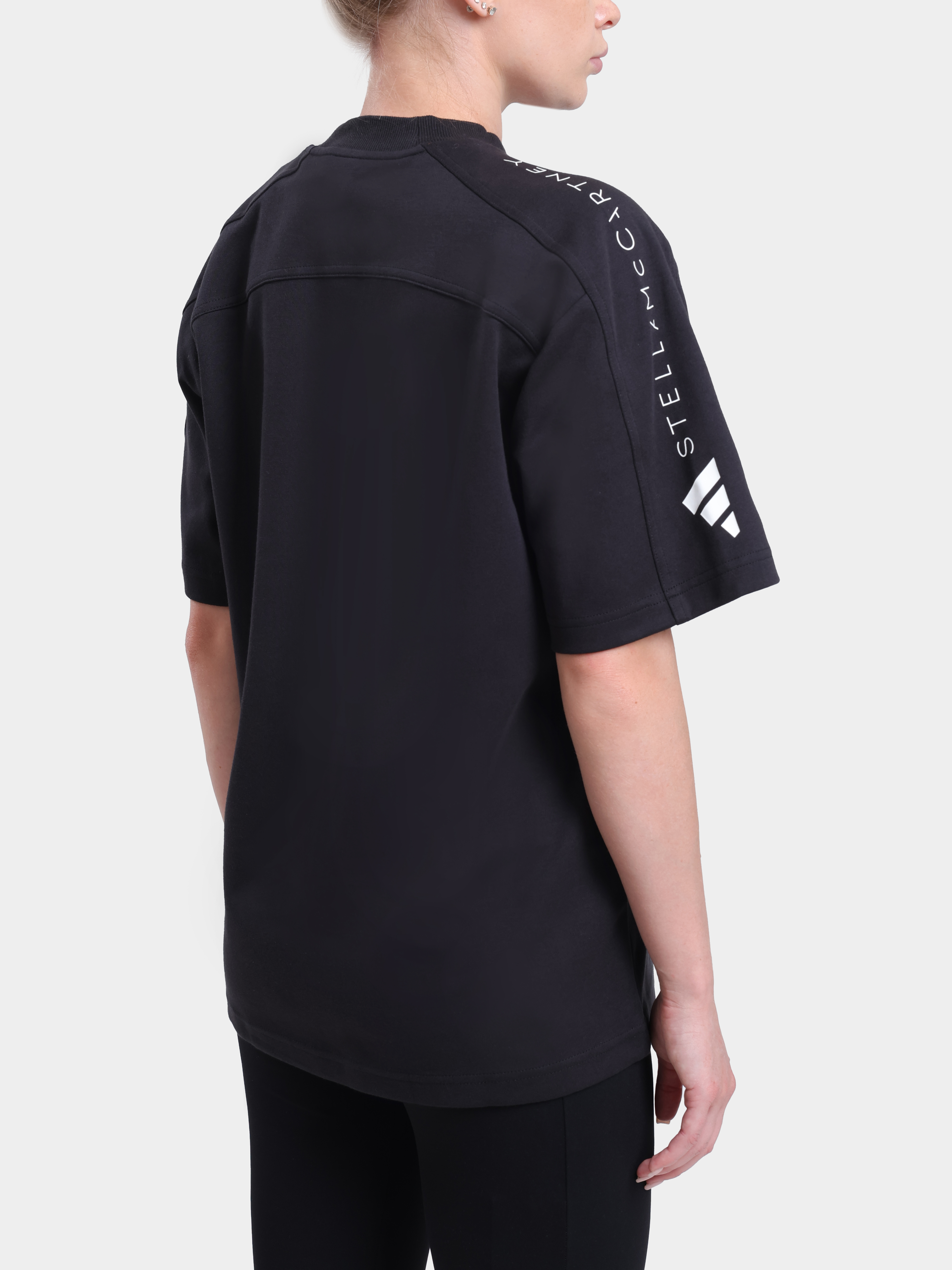 Футболка Adidas by Stella McCartney IB6854 черная женская — купить в интернет-магазине Verdistore