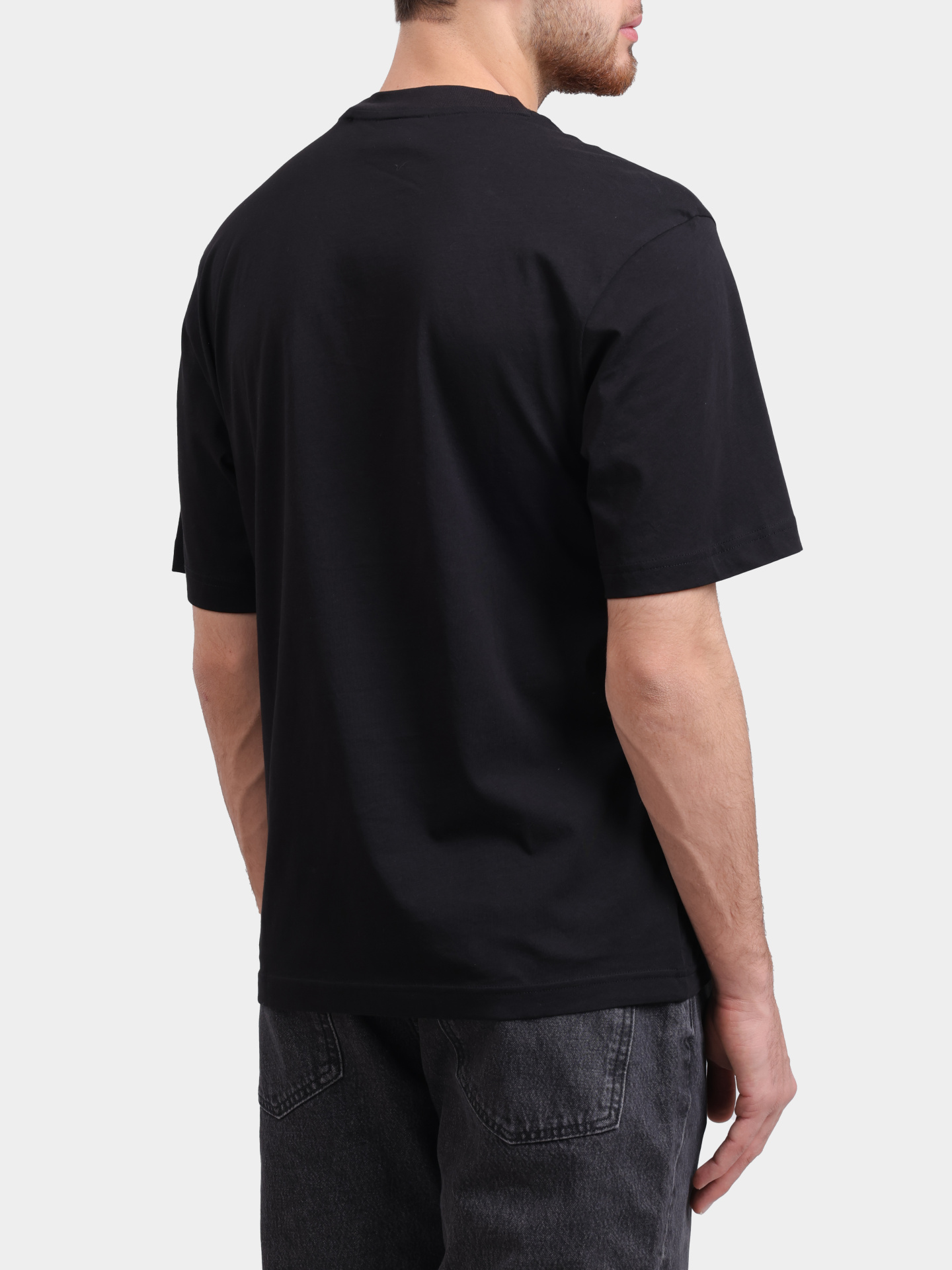 Футболка HUGO BLUE Namerix 10258299 01 50554350 001 черная мужская с крупным логотипом — купить в интернет-магазине Verdistore