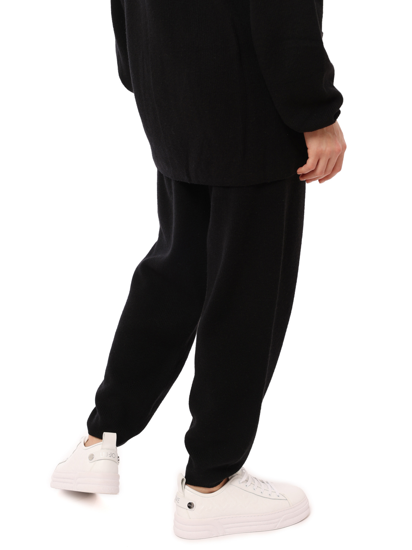 Брюки Armani Exchange 6LYP1Y YMT8Z 1200 черные женские из шерсти — купить в интернет-магазине Verdistore