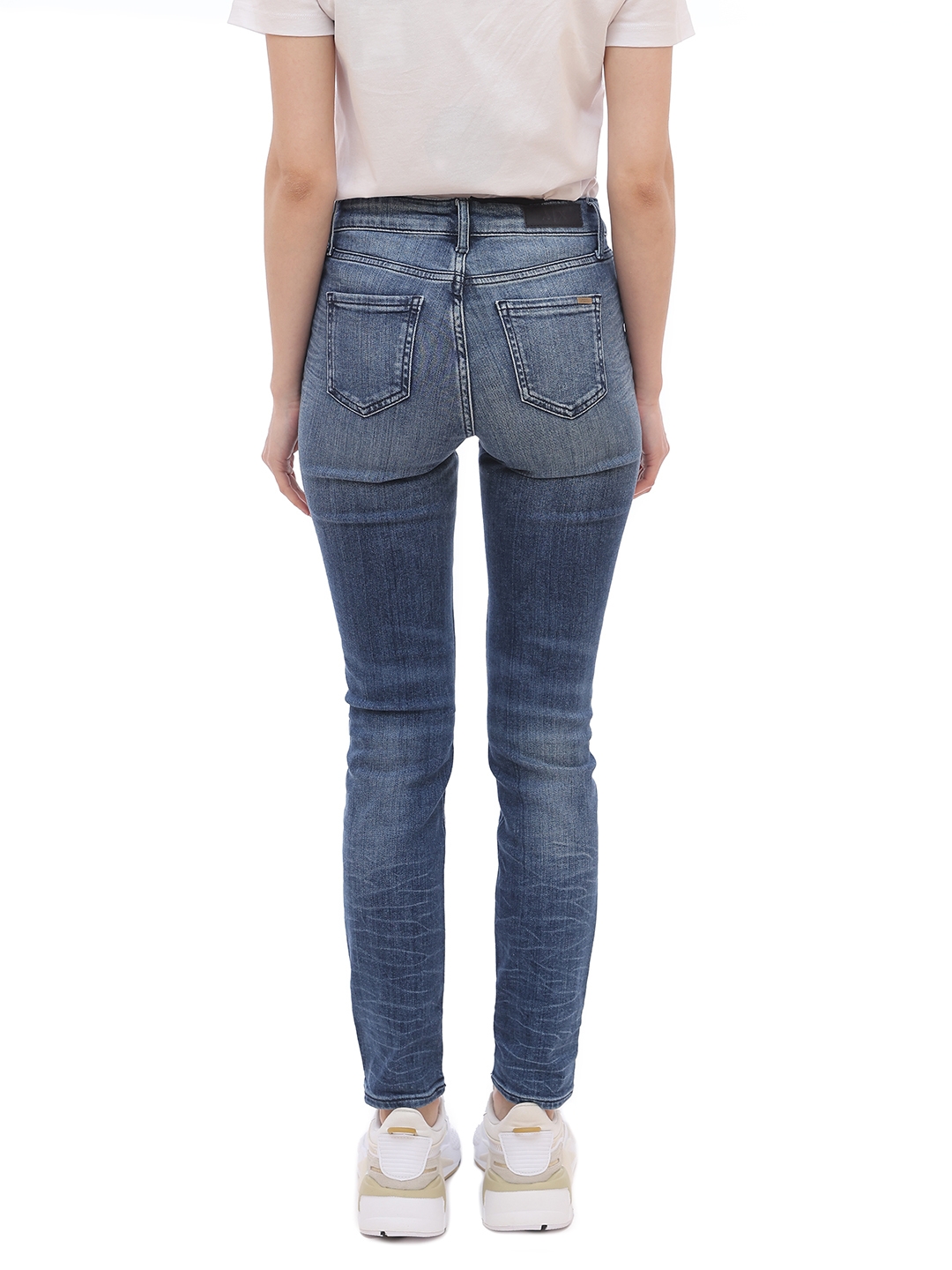 Джинсы Armani Exchange 3GYJ10 голубые женские зауженные — купить в интернет-магазине Verdistore