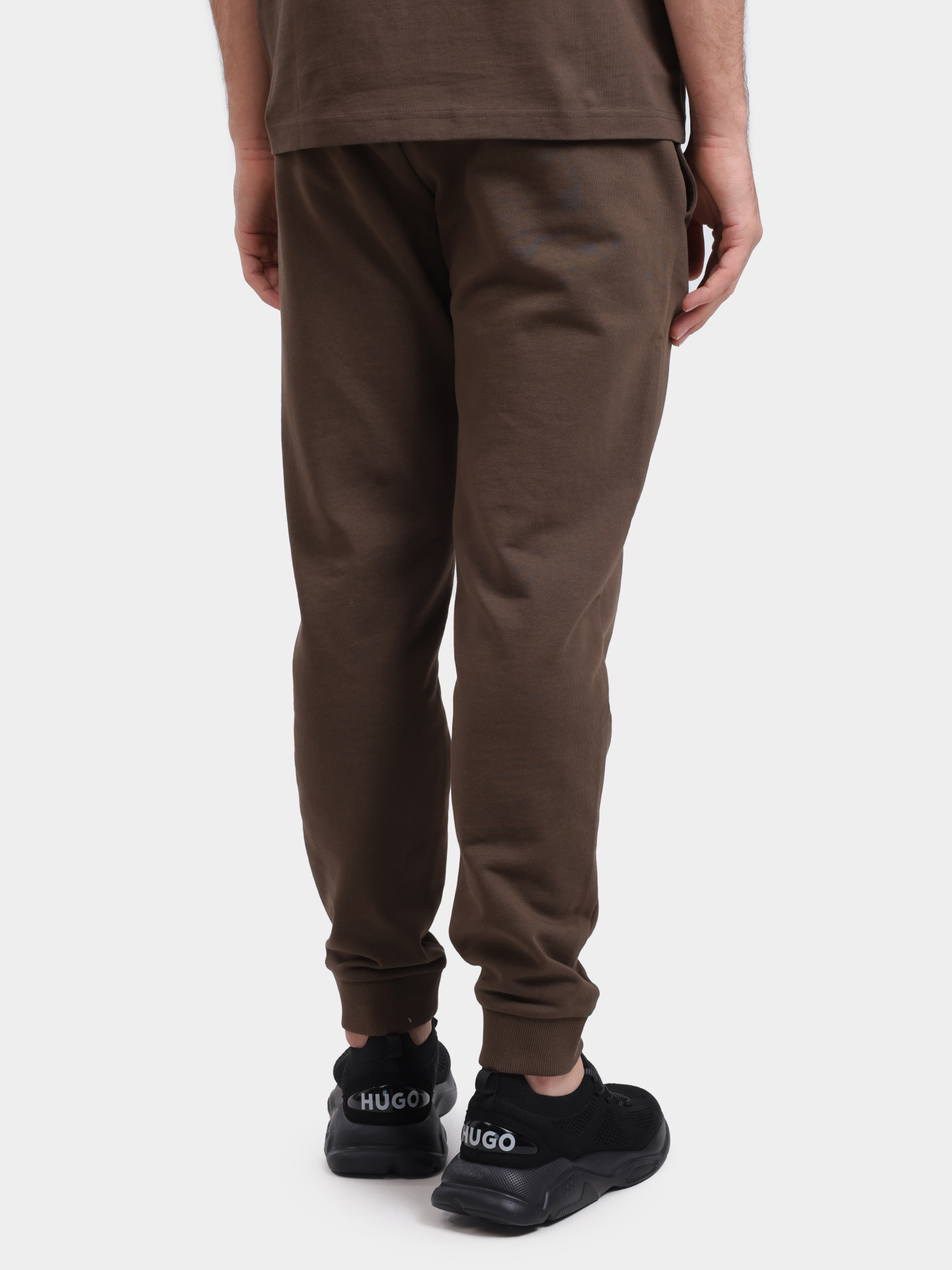 Брюки спортивные HUGO BLUE Napin 10249110 01 50522372 208 коричневые мужские зауженные  — купить в интернет-магазине Verdistore