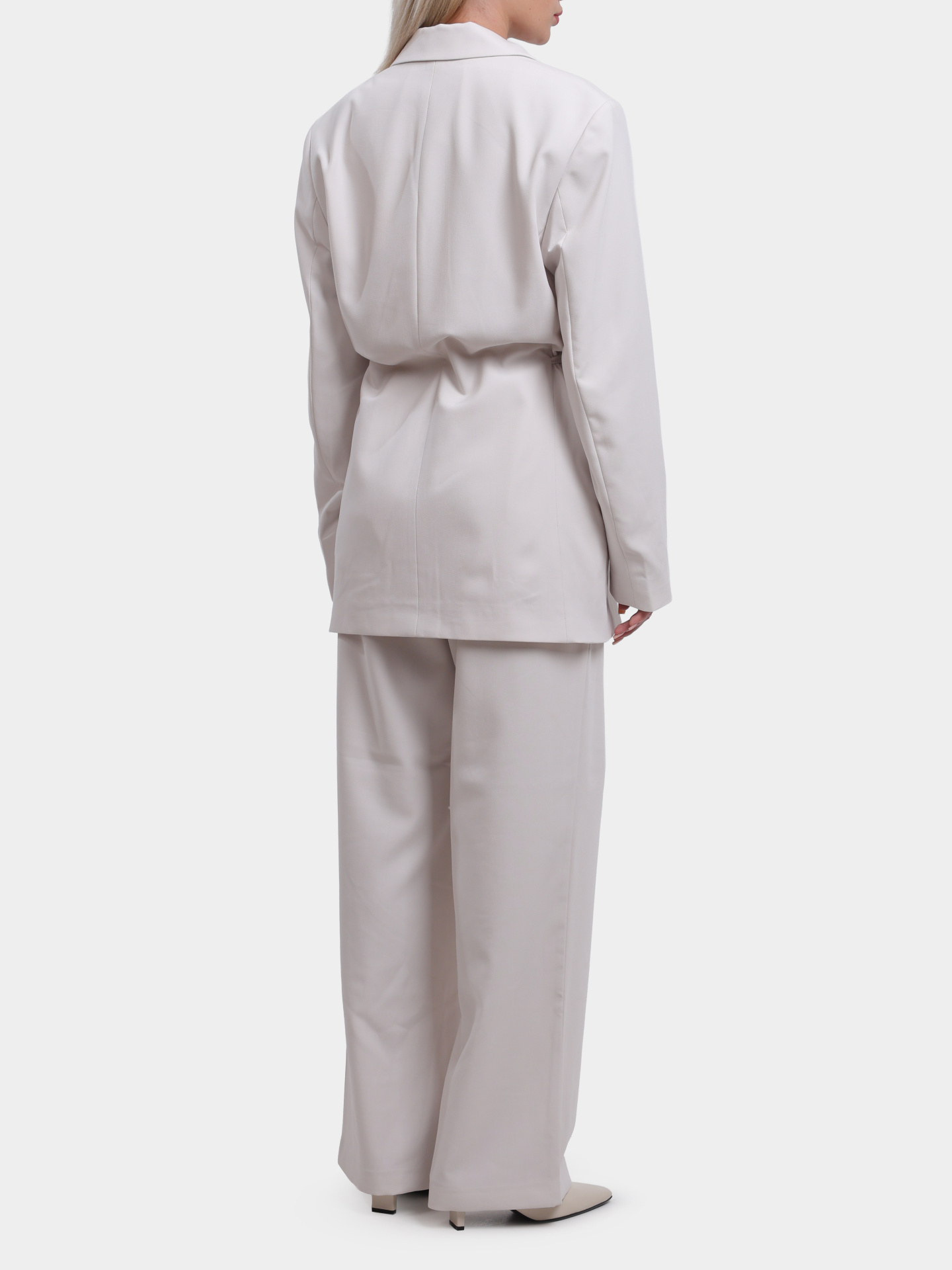 Жакет Calvin Klein Jeans J20J225206 ADA молочный женский с поясом — купить в интернет-магазине Verdistore