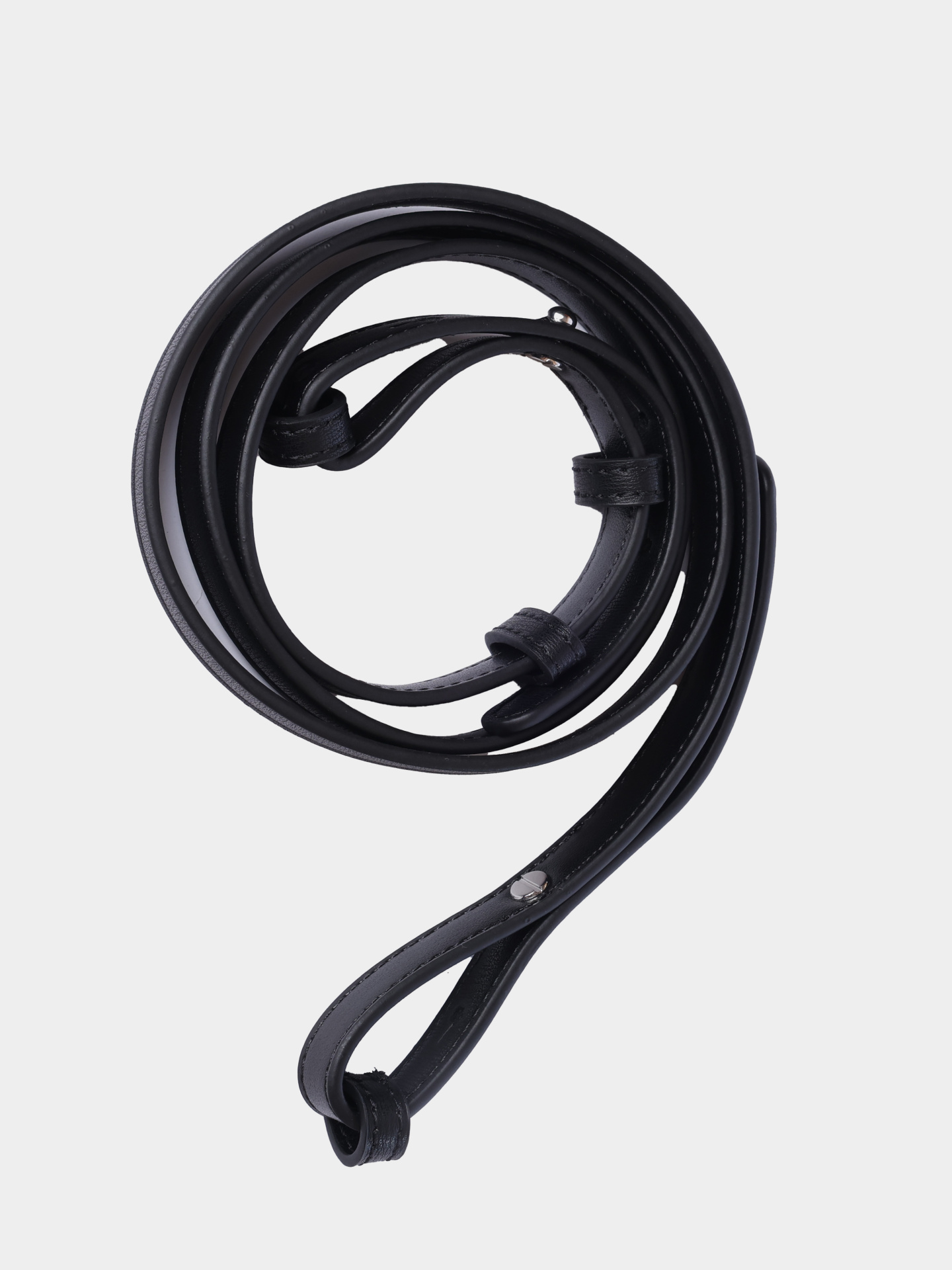 Сумка A|X XW000920 AF22626 UC001 черная с перфорированной фактурой  — купить в интернет-магазине Verdistore