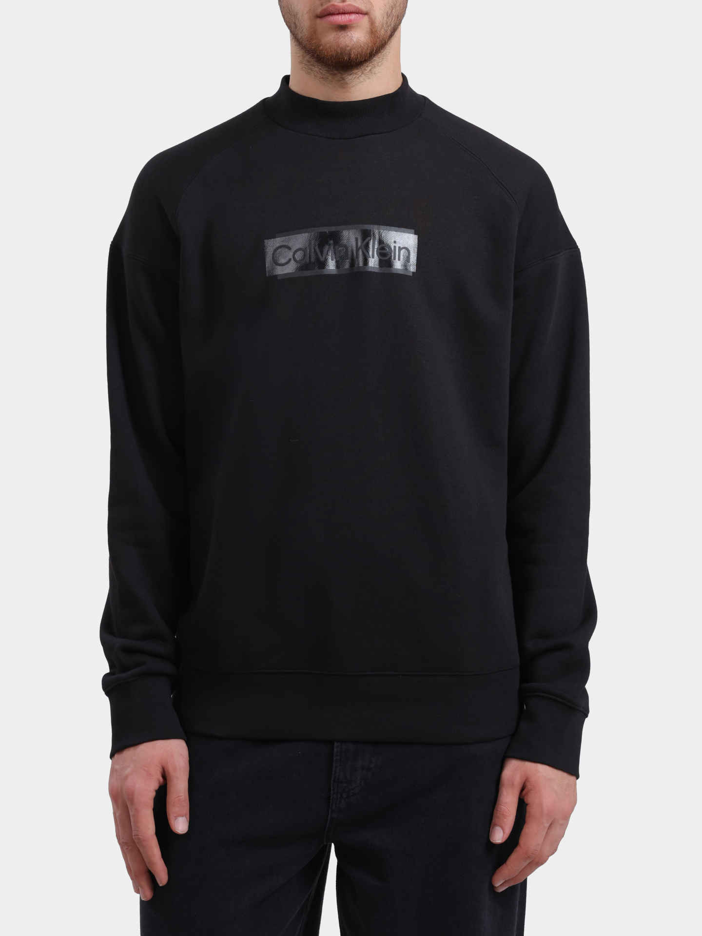 Свитшот Calvin Klein K10K112058 черный мужской с логотипом — купить в интернет-магазине Verdistore