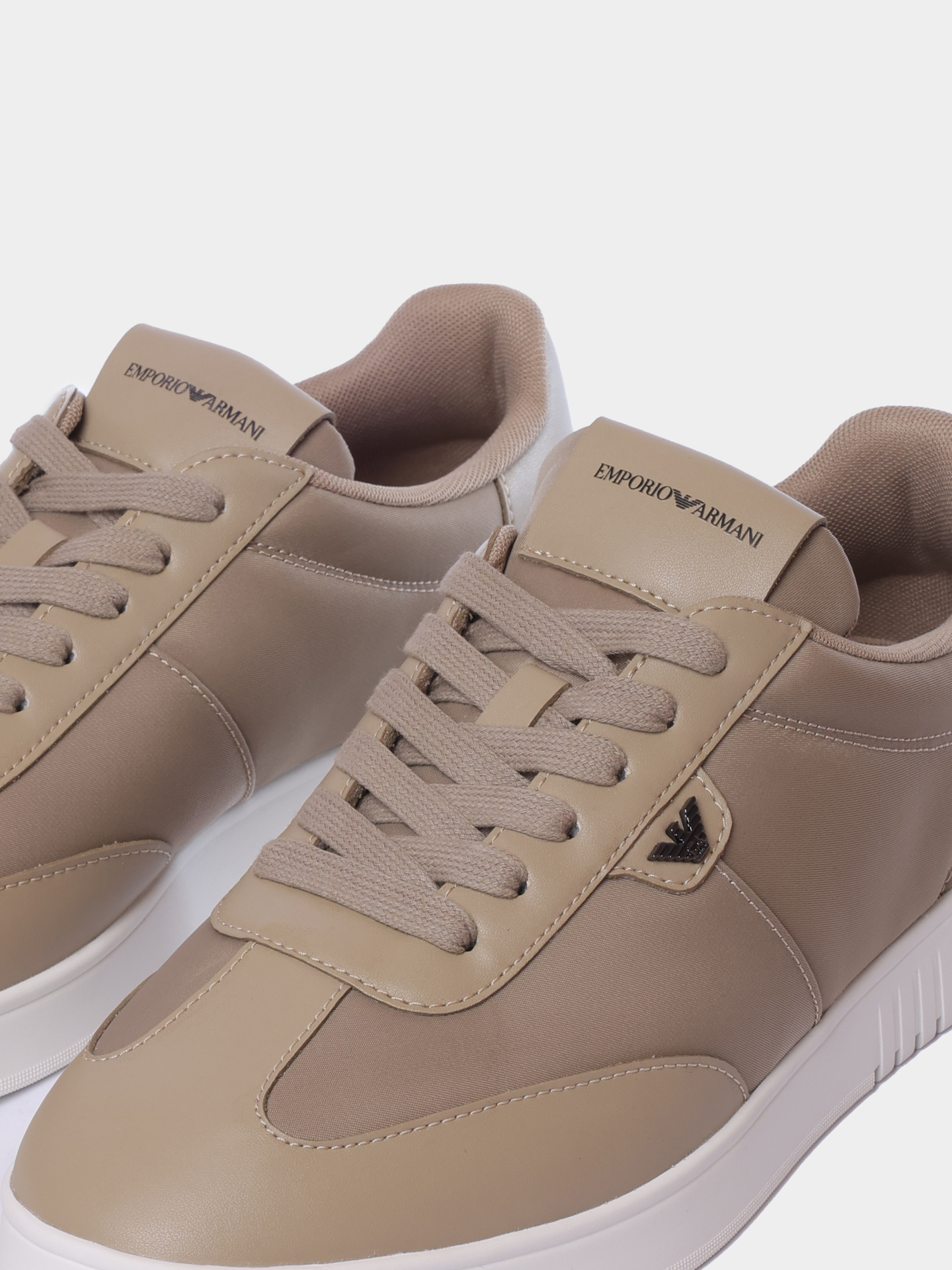 Кроссовки Emporio Armani EM003062 AF18210 U1072 комбинированные мужские — купить в интернет-магазине Verdistore
