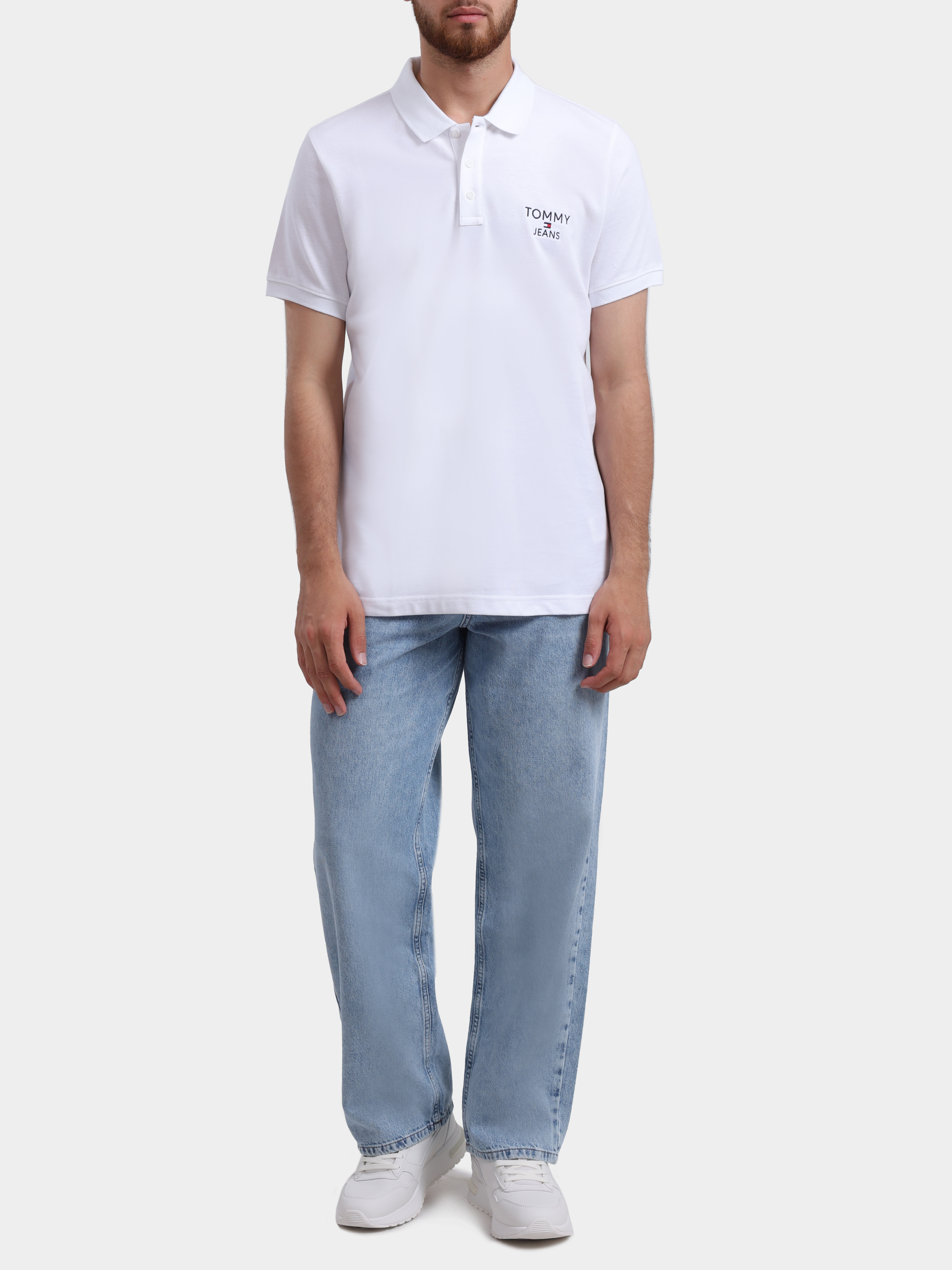 Поло Tommy Jeans DM0DM18927 YBR белое мужское с логотипом — купить в интернет-магазине Verdistore
