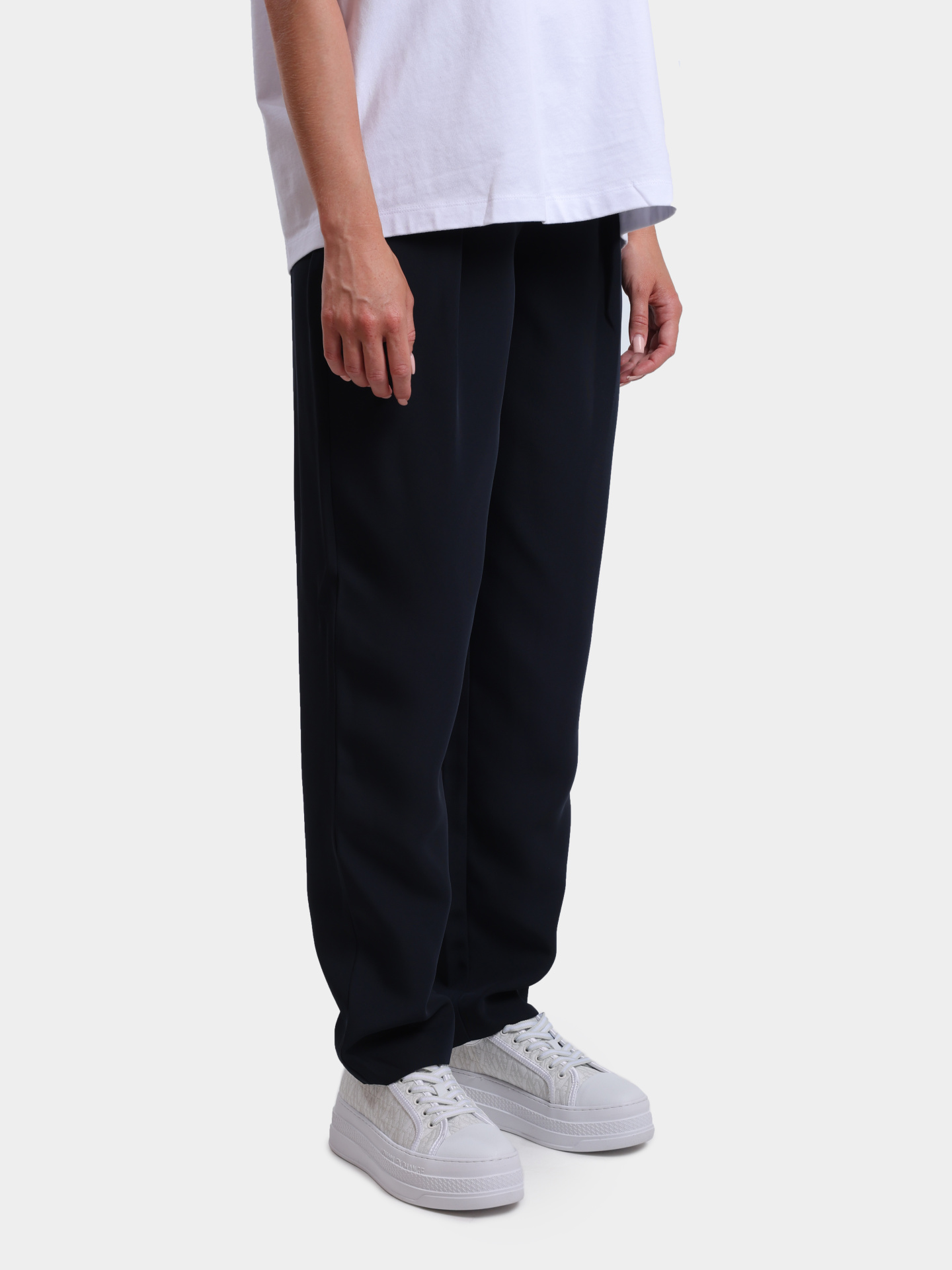 Брюки Armani Exchange XW000449 AF12750 UB100 темно-синие женские — купить в интернет-магазине Verdistore