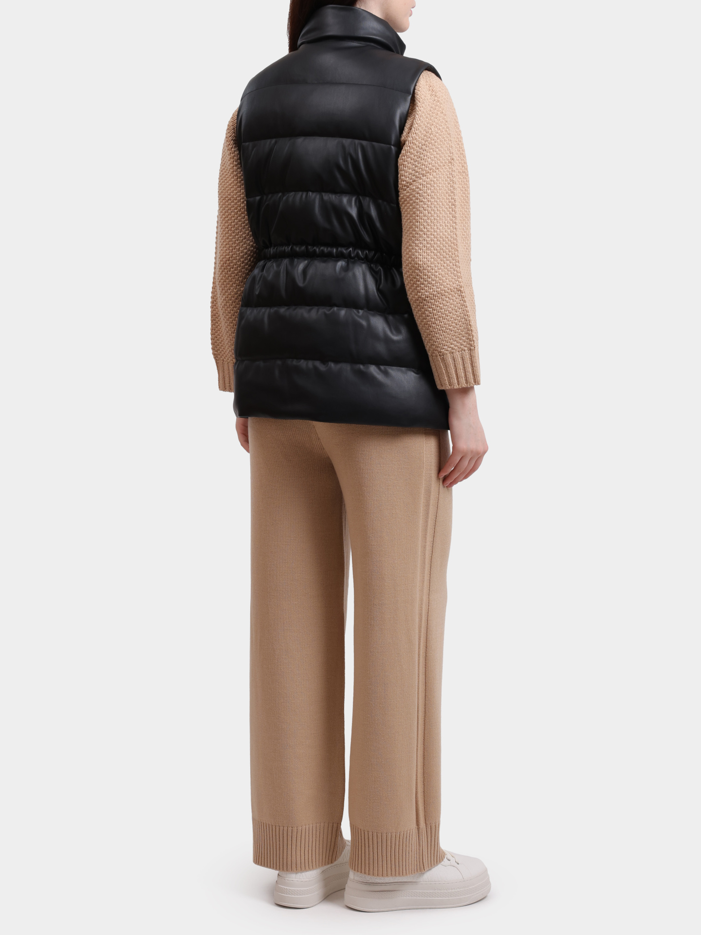 Жилет Armani Exchange XW000689 AF16106 UC001 черный женский — купить в интернет-магазине Verdistore