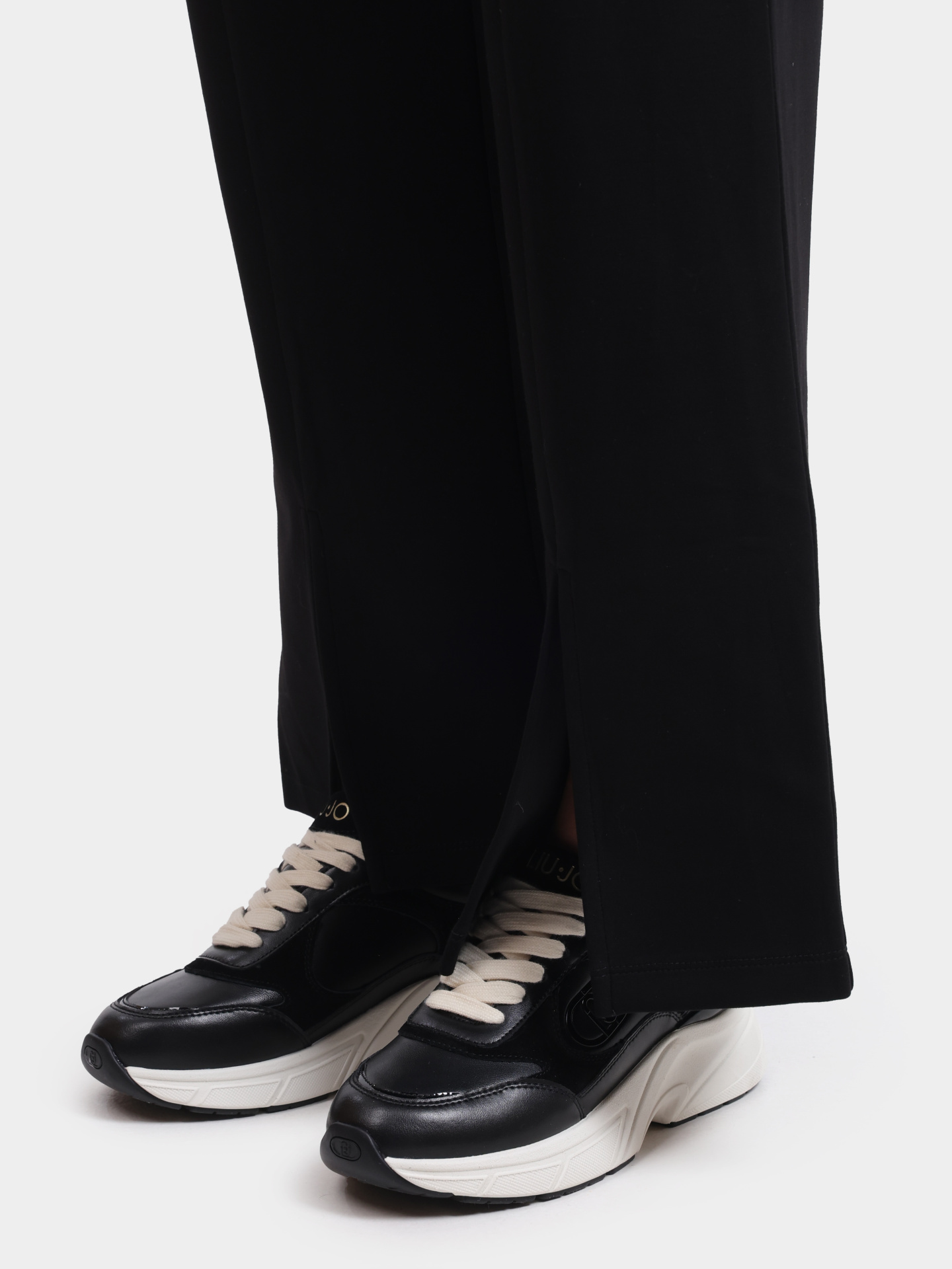 Брюки Armani Exchange XW001289 AF16111 UC001 черные женские — купить в интернет-магазине Verdistore