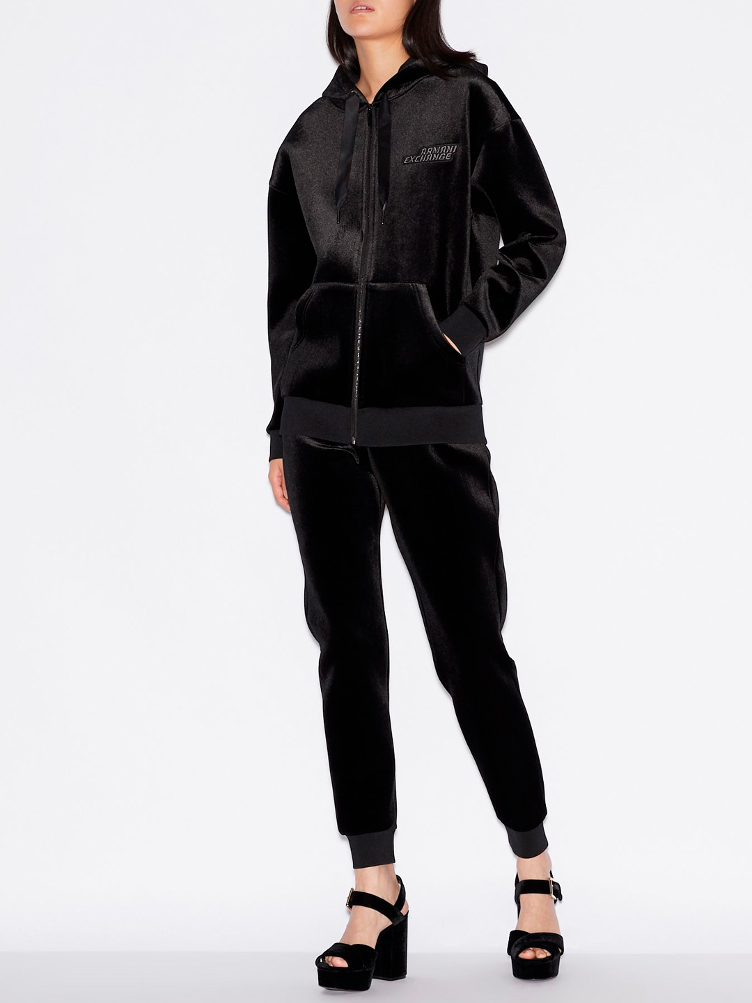 Брюки спортивные Armani Exchange 6GYP85 1200 черные женские из бархата — купить в интернет-магазине Verdistore