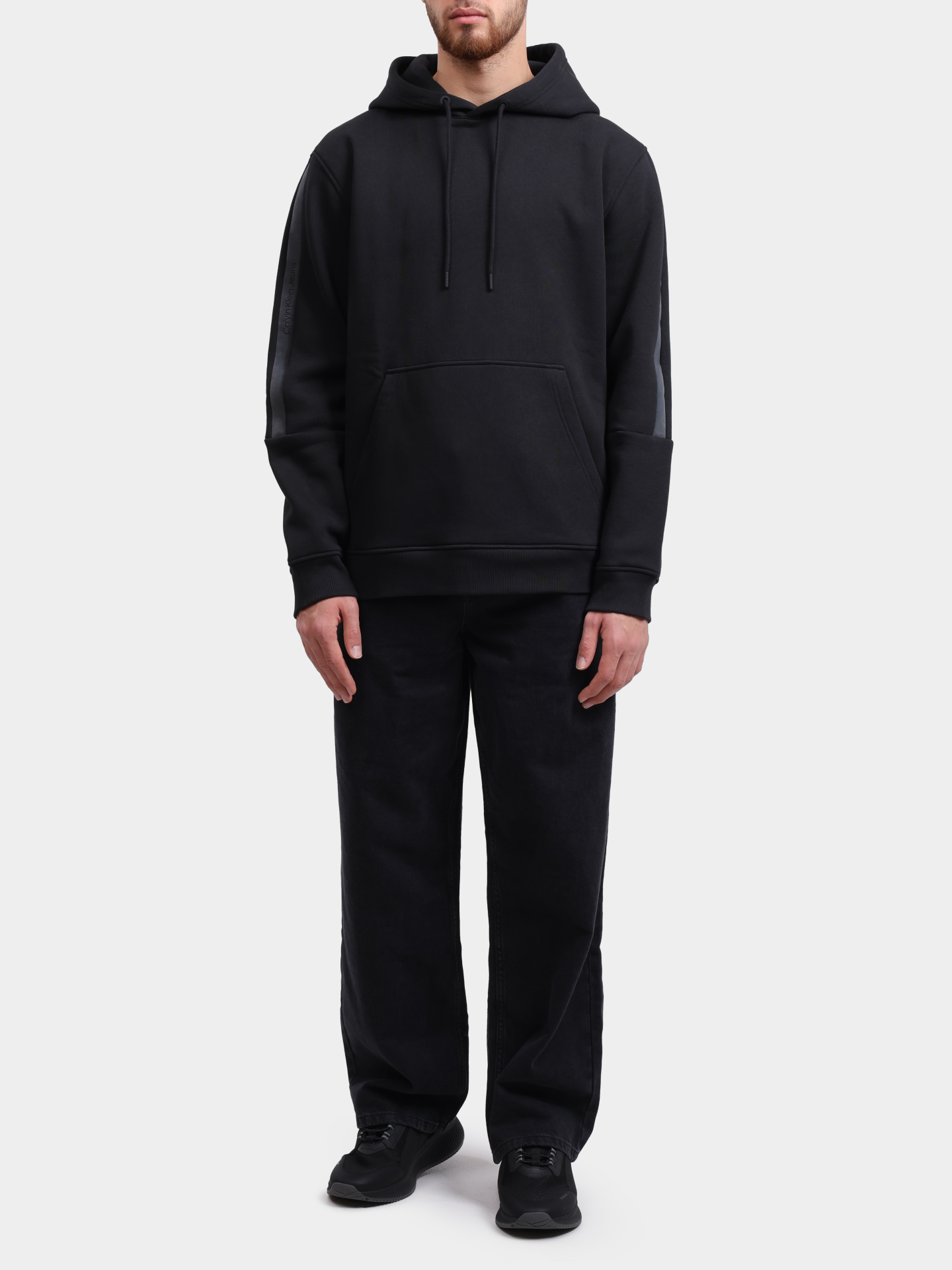 Худи Calvin Klein Jeans J30J325632 BEH черное мужское — купить в интернет-магазине Verdistore