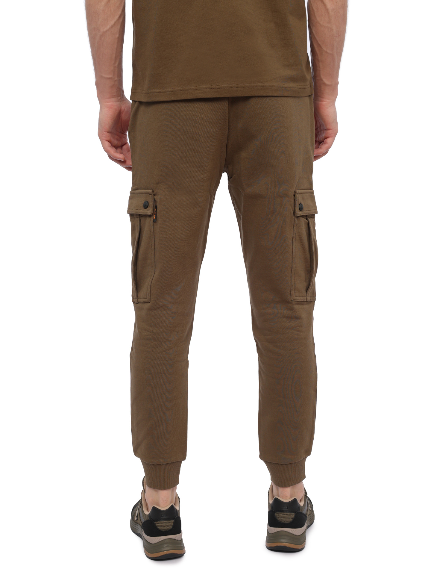 Брюки спортивные Boss 50507886 368 хаки мужские с накладными карманами — купить в интернет-магазине Verdistore