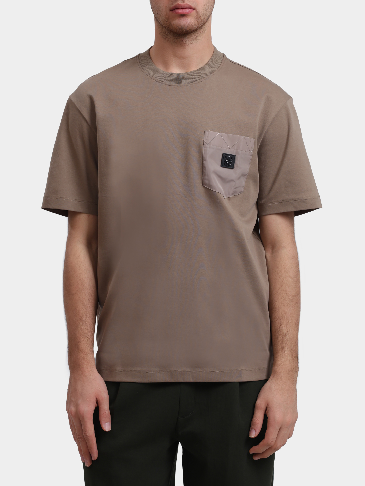 Футболка Hugo Dombiro 10261766 01 мужская с нагрудным карманом — купить в интернет-магазине Verdistore