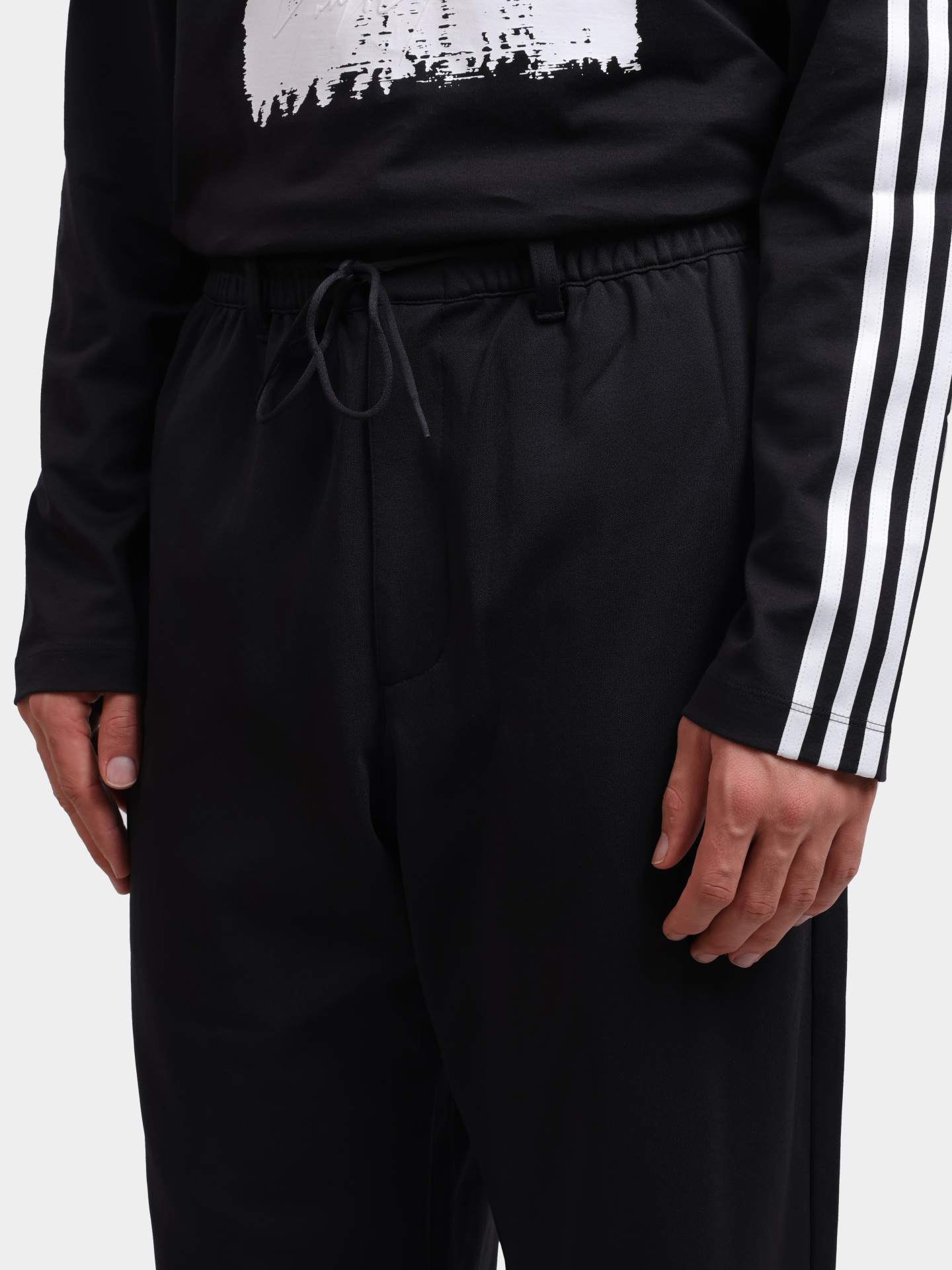 Брюки Y-3 IW0080 черные мужские — купить в интернет-магазине Verdistore