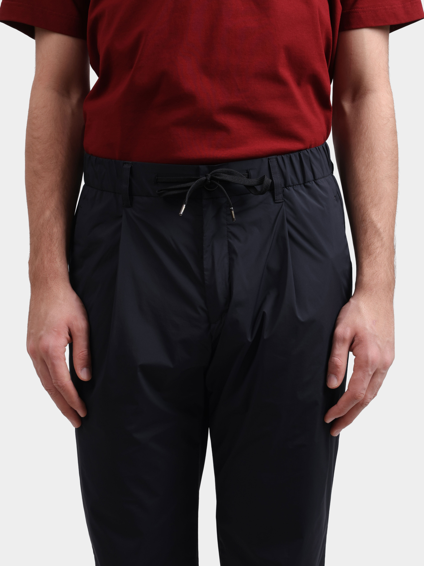 Брюки Herno PT000193U 12431SZ 9300 черные мужские — купить в интернет-магазине Verdistore